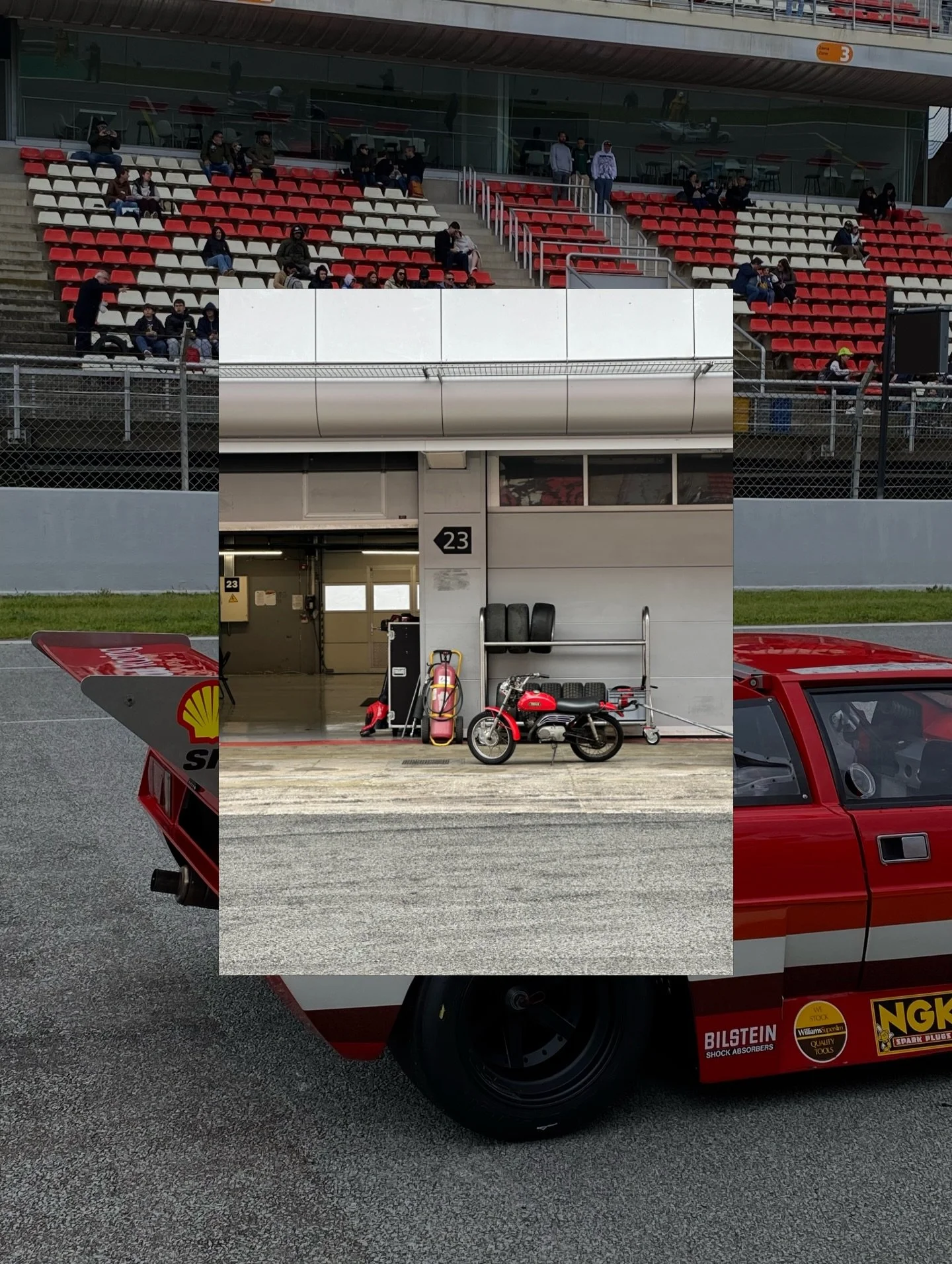 Pit-stop Yamaha 🔴⚫️