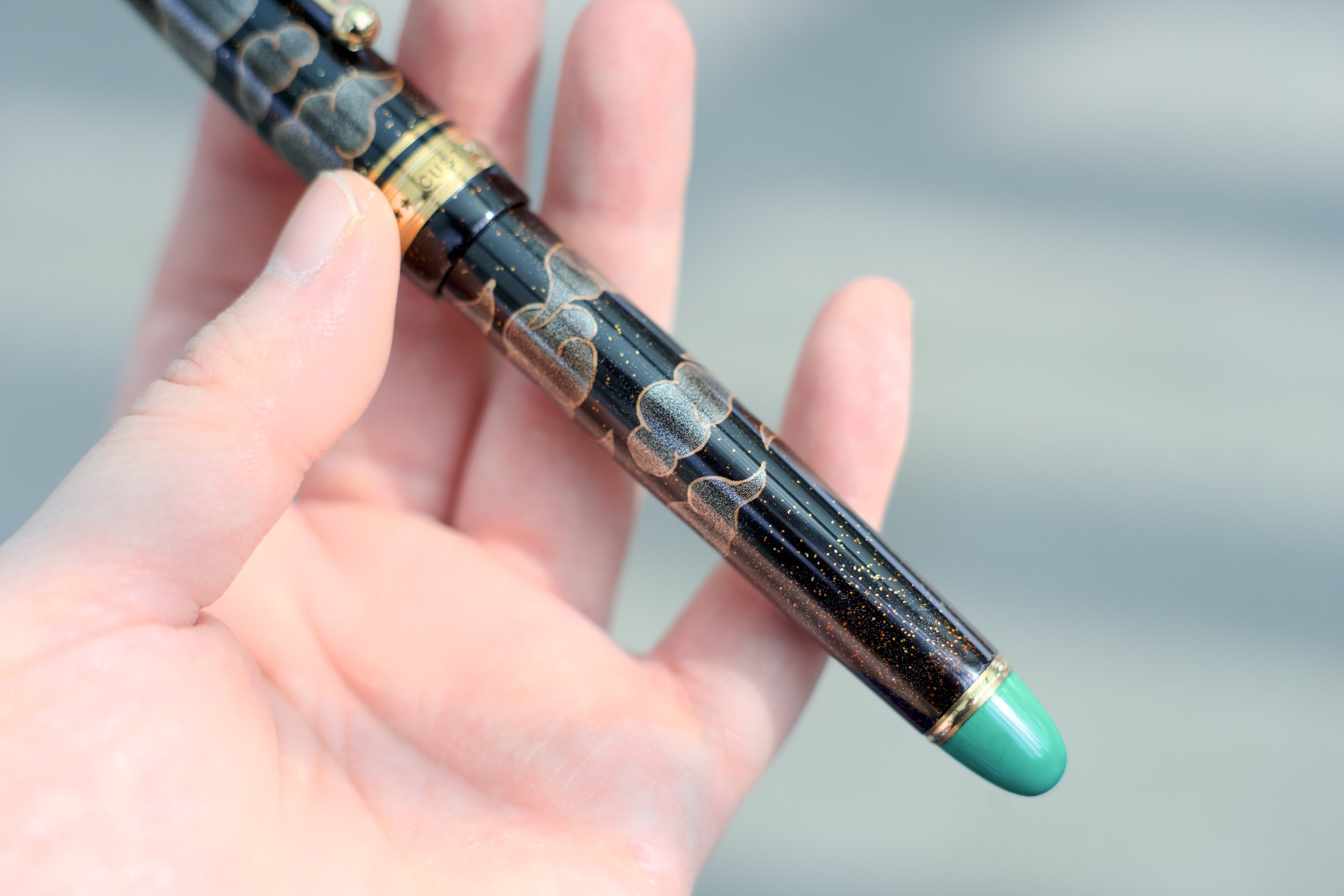 Togidashi maki e cloud with silver powder