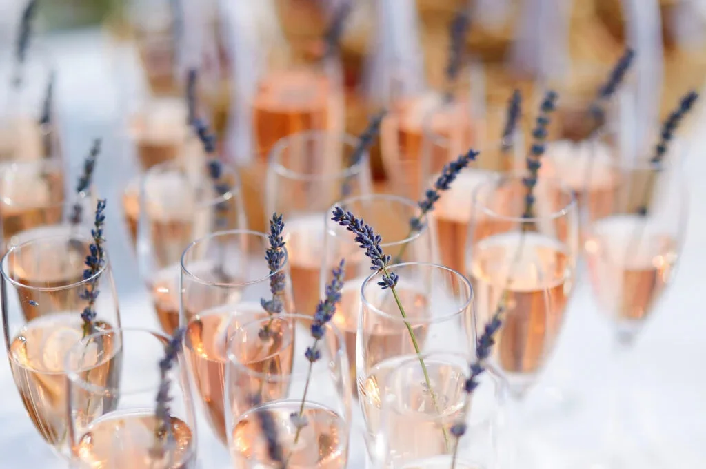 wedding-drinks-photo-1024x681.webp