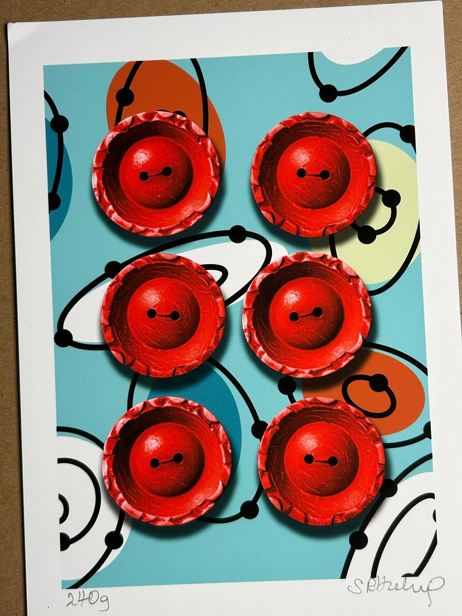 red buttons.jpg