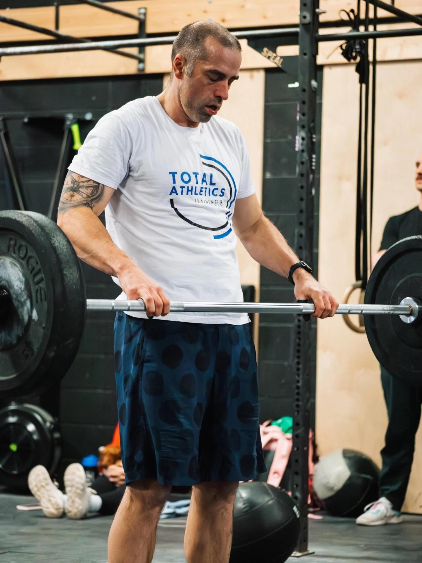 Strength training isn&rsquo;t just about numbers on the barbell, it&rsquo;s about making everyday life easier. 💪 

Picking up your kids, carrying their sports equipment, getting up off the floor without thinking about it, carrying your groceries in 