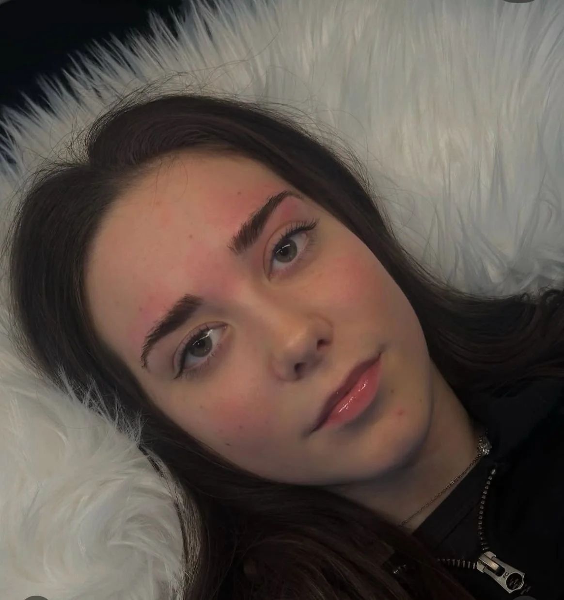 Sculpted brows and skin-focused aesthetic treatments to leave you looking lifted and radiant.
Includes: Brow Shaping & Tint, Brow Lamination, Facials, and Injectables