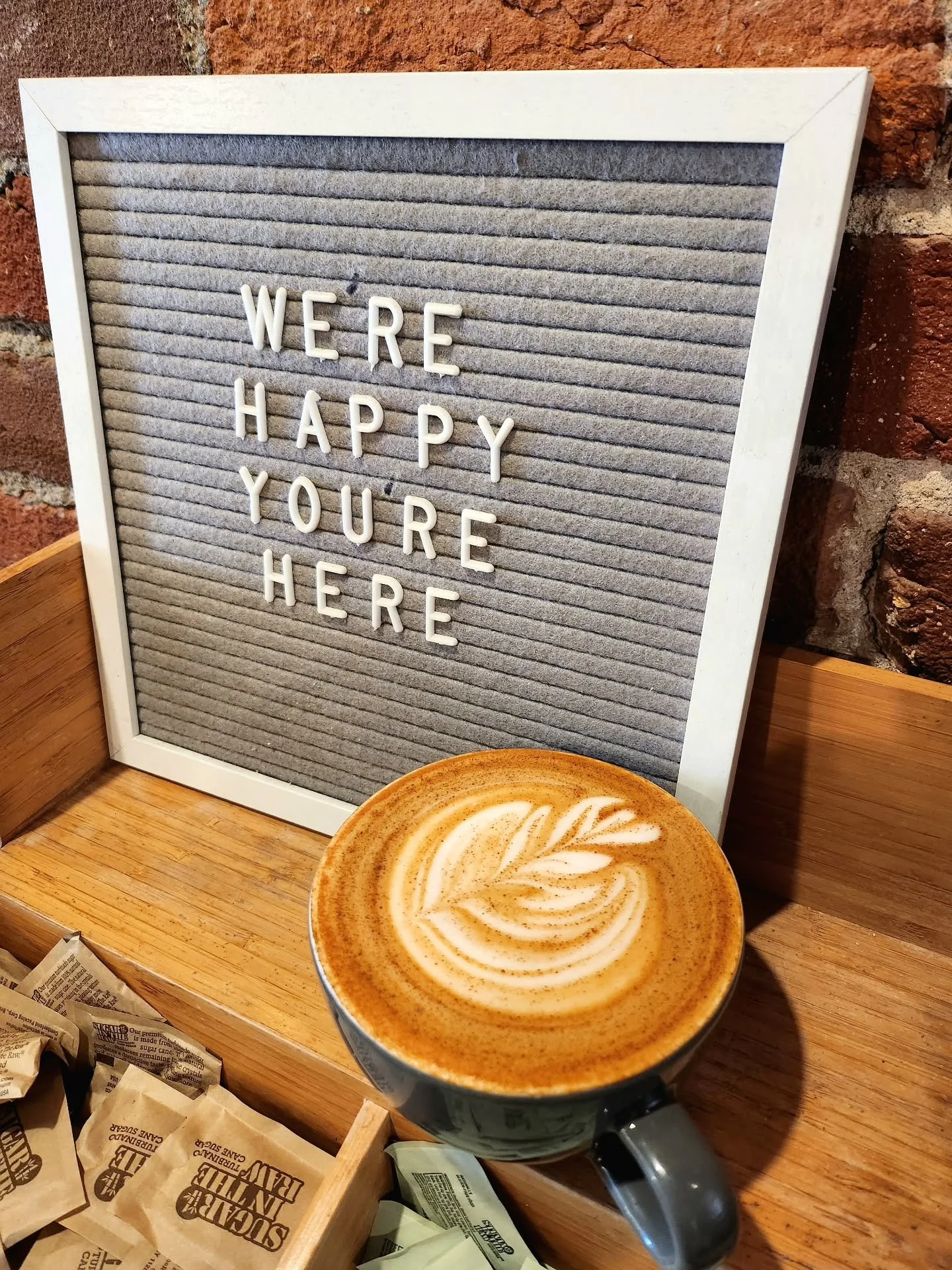 HORCHATA LATTE LOVERS 🔛🔝 !!!
today only, we've brought back our collab horchata latte with @sonoratownla !! when you buy this delicious drink, know that all proceeds will go to @oralelb to help with families affected by ice- so you can help out an 
