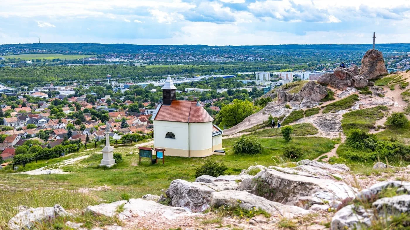 budaors-ko-hegy-kapolna-kereszt-nyar-kirandulas-csodalatosbudapest.jpg