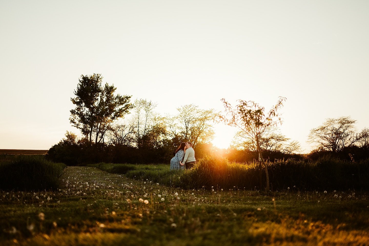 I&rsquo;m blown away by these shots captured by @chaosphotographyco 

We get some of the most amazing sunsets here and I&rsquo;m so happy to see how well she captured it. 

#studioon1675 #studiorental #photographyrental #oropertyrental #rentalstudio 