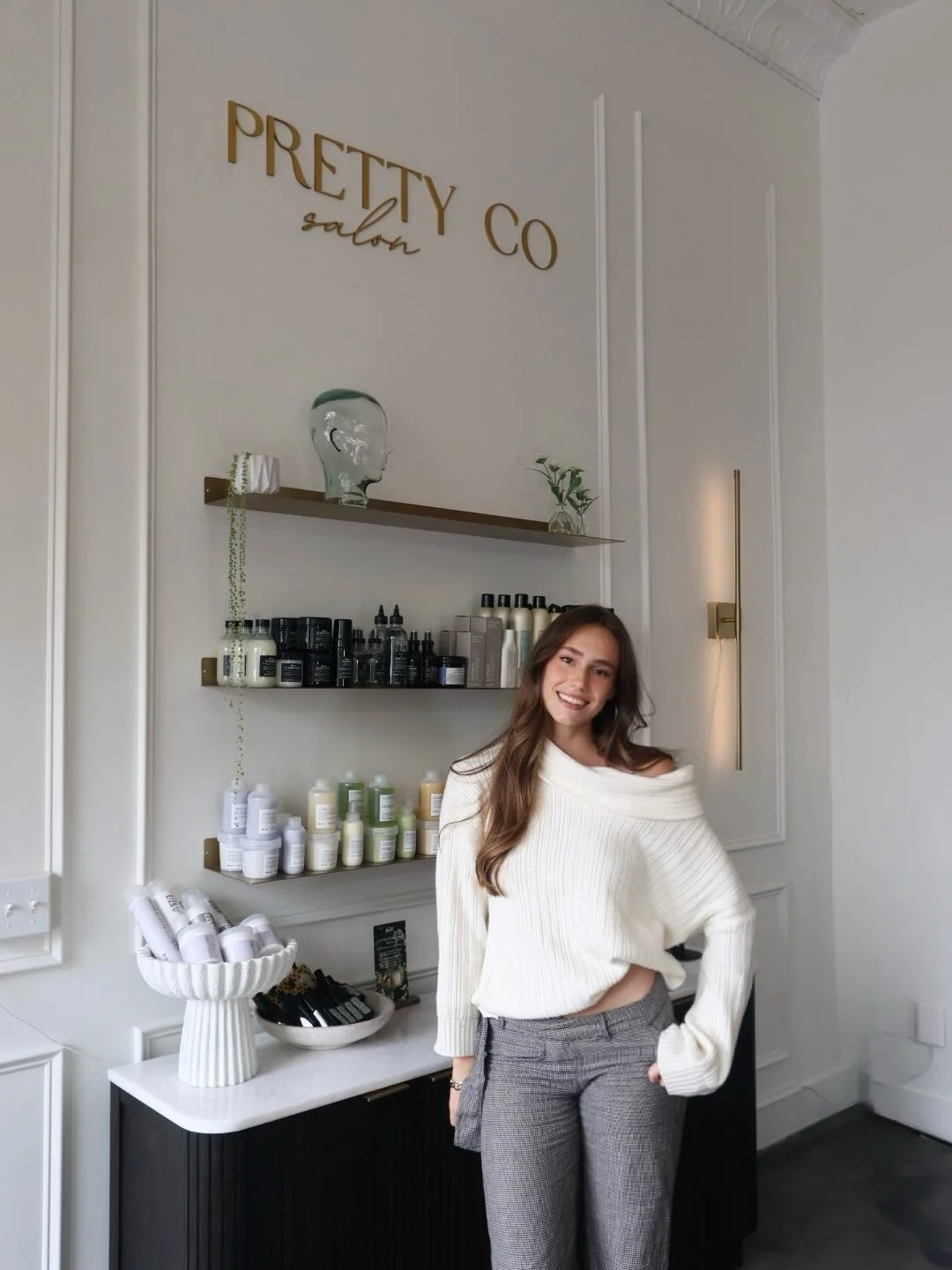 Meet Claudia! 

We&rsquo;re so excited to welcome Claudia to the Pretty Co. team, and she&rsquo;s officially booking clients! 🤍

She&rsquo;s incredibly talented, has the sweetest calming personality, and brings those chill, feel-good vibes that make