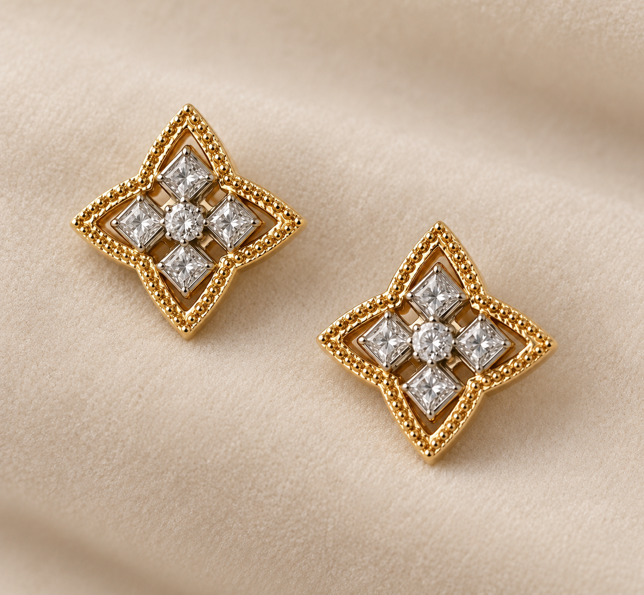 18K "Heritage Star" Diamonds Stud Earrings
