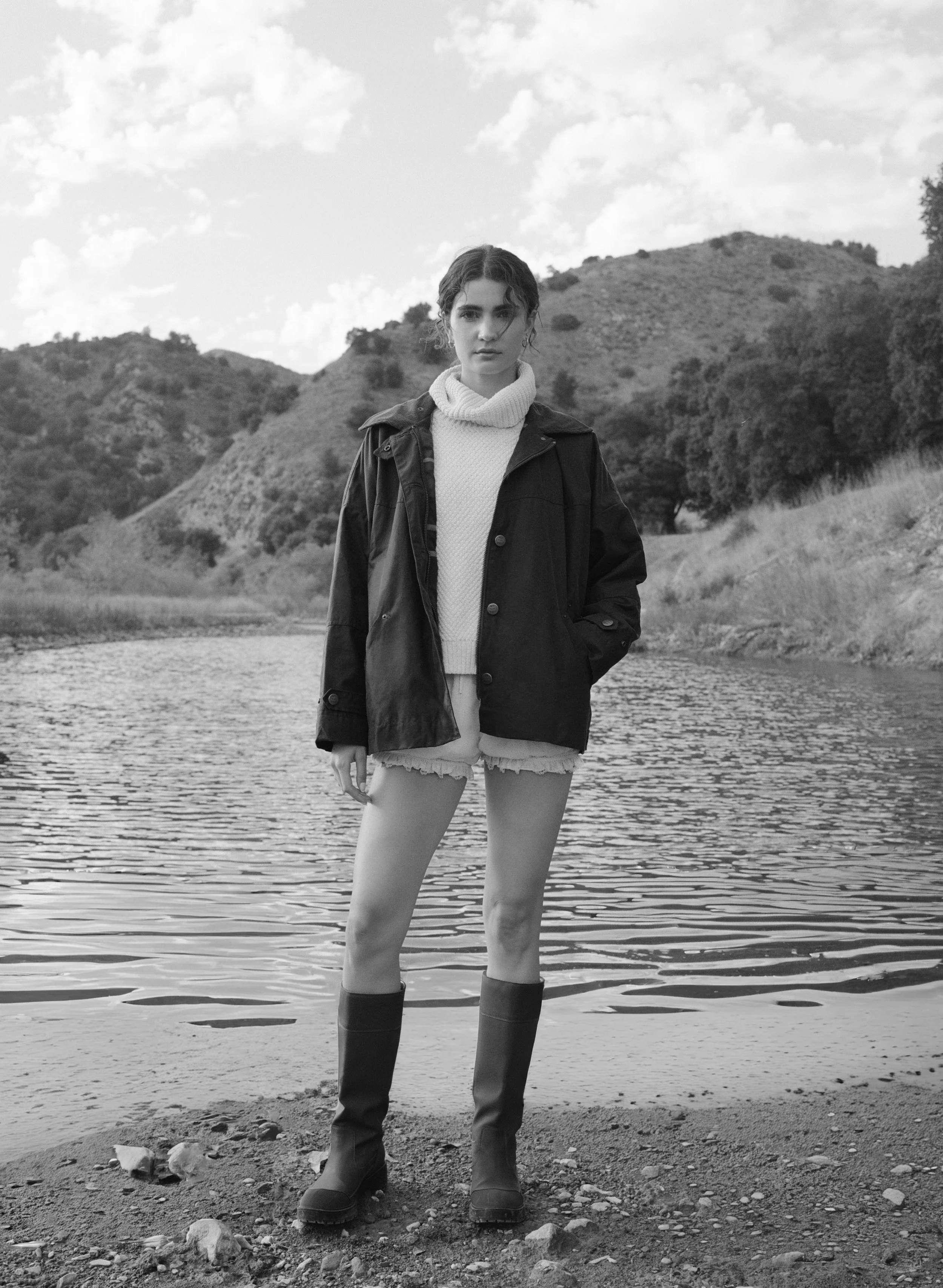 x_outfittwo_bw6.jpg
