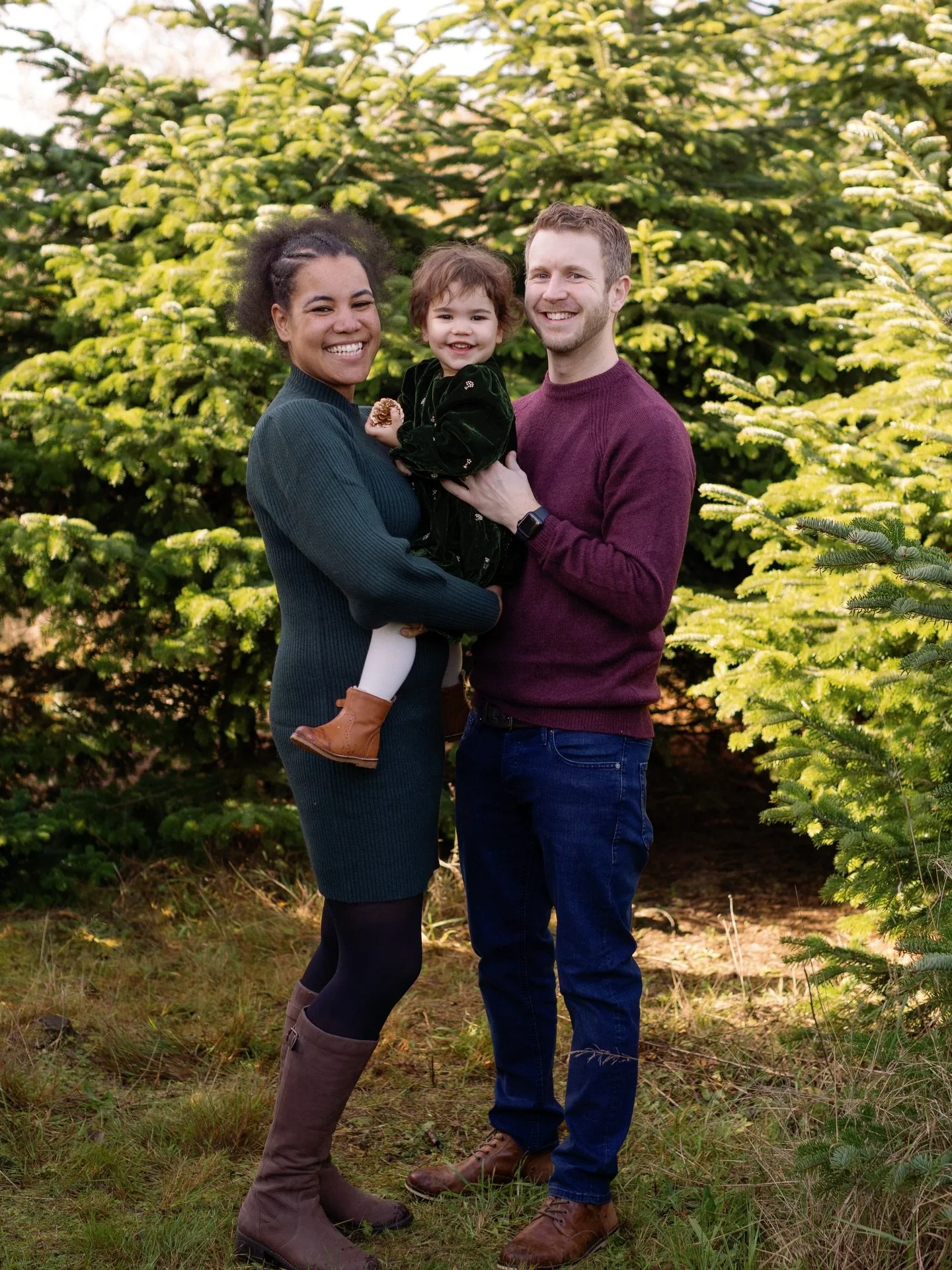 🎄Merry Christmas from Evie &amp; Flo 🎄

Feeling very grateful as we head into Christmas &mdash; for our little flower farm, our family, and every single person who&rsquo;s chosen to support us this year. You&rsquo;ve helped make this dream possible