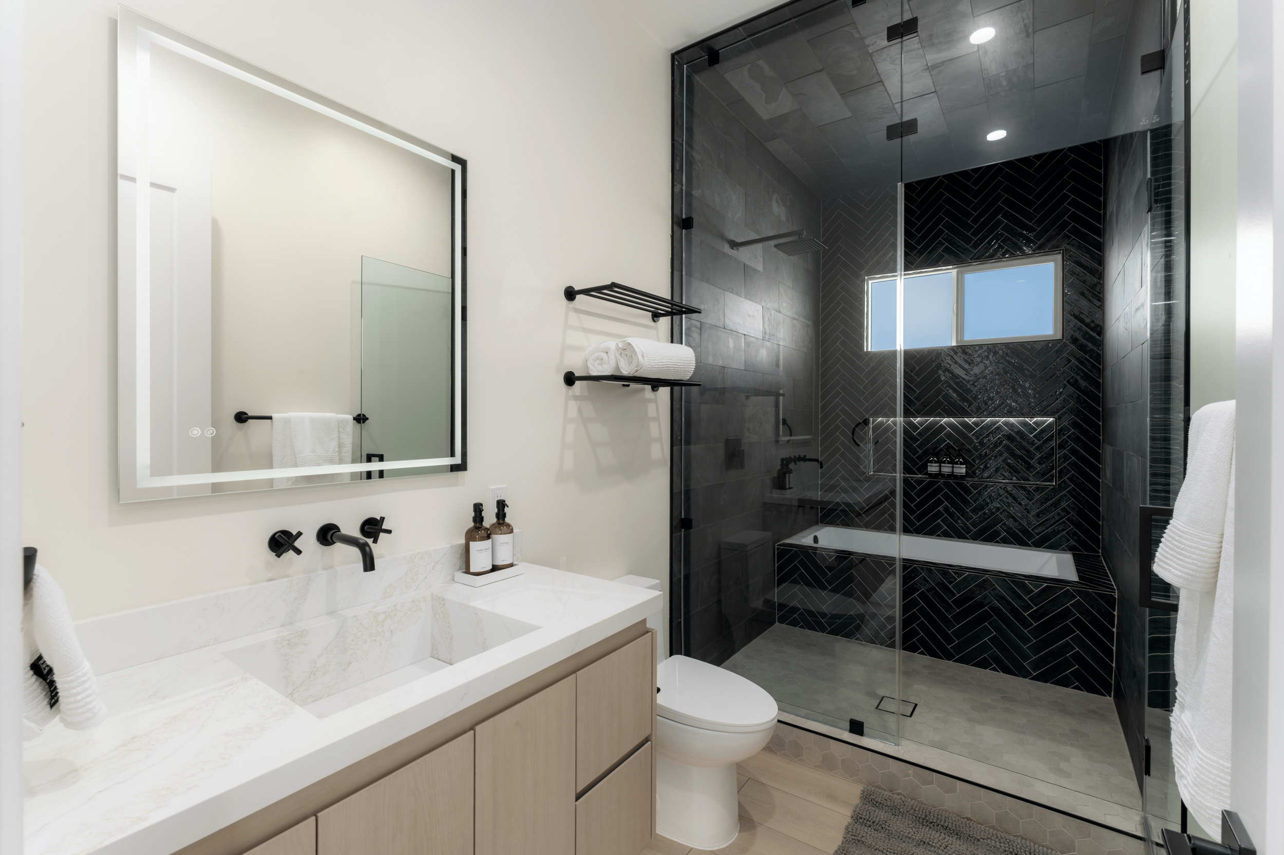 5140 Los robles Pictures (22).png