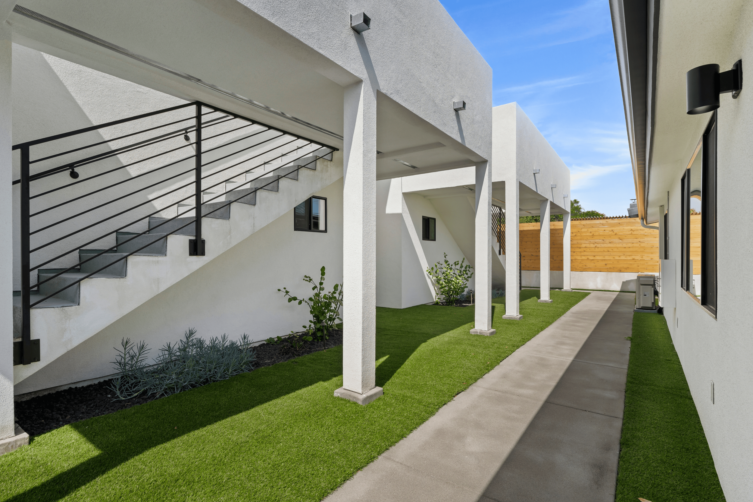 3346 lockwood website Pictures (24).png