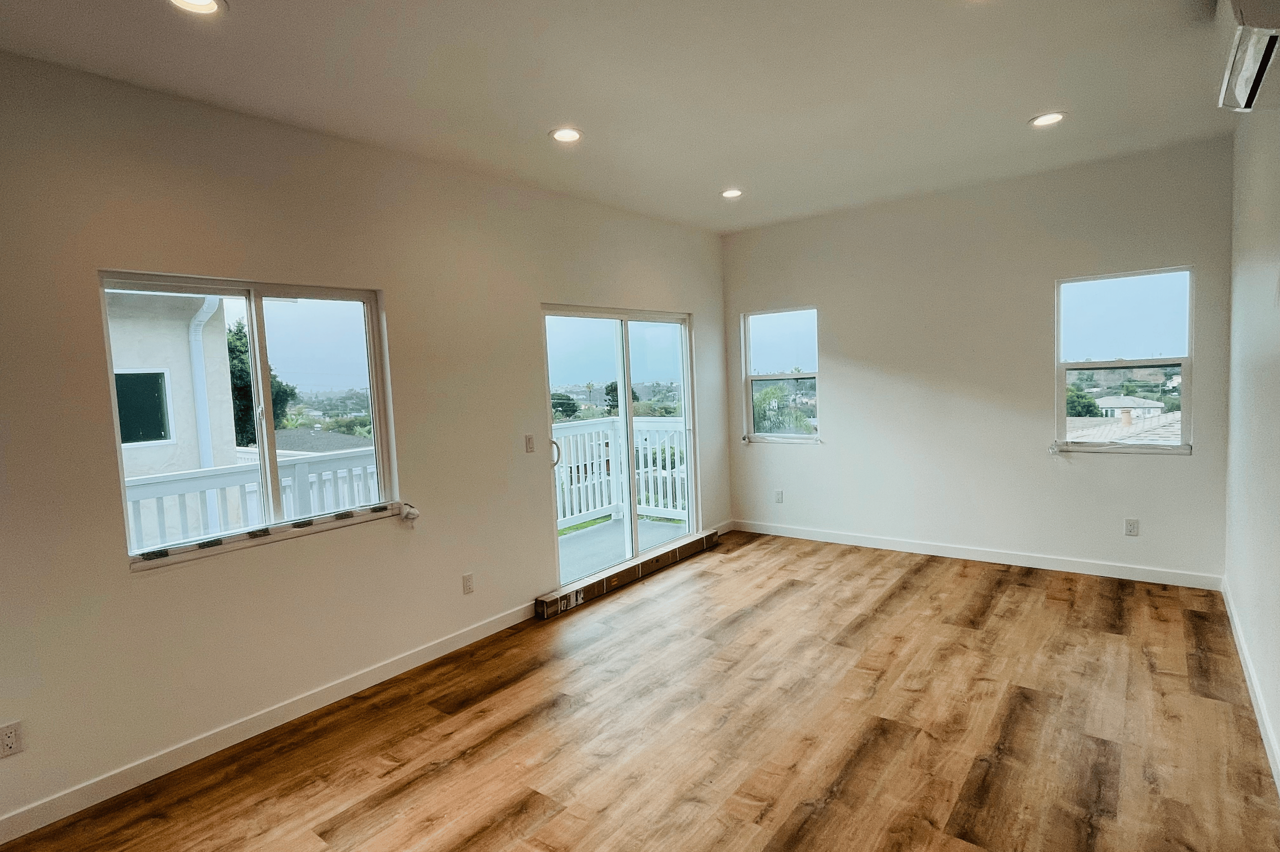 6737 thomson website Pictures (8).png