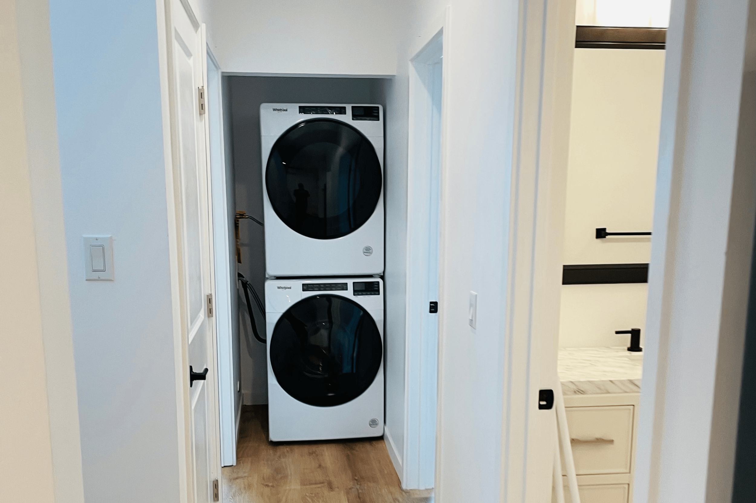 6737 thomson website Pictures (3).png