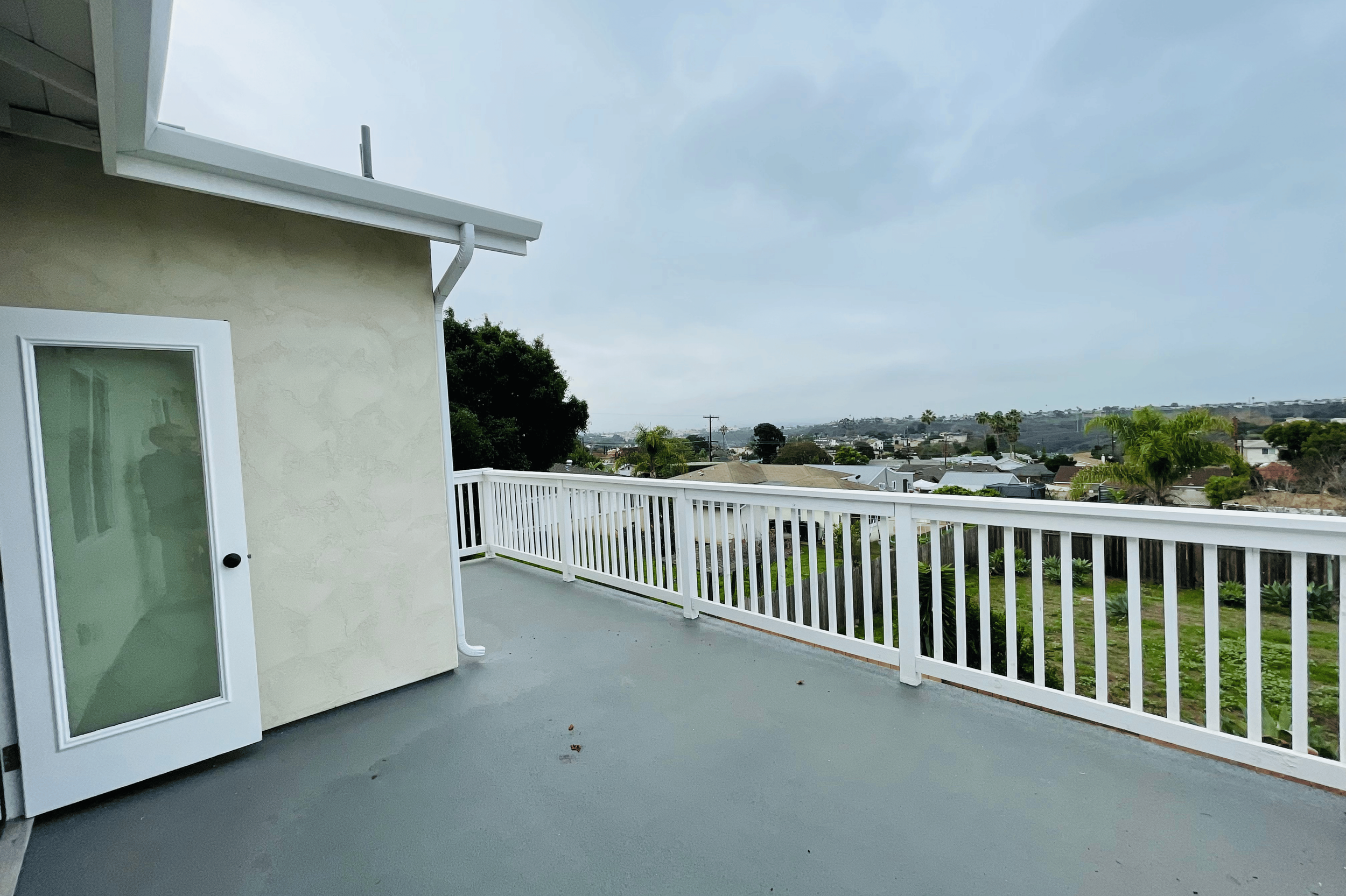 6737 thomson website Pictures (1).png