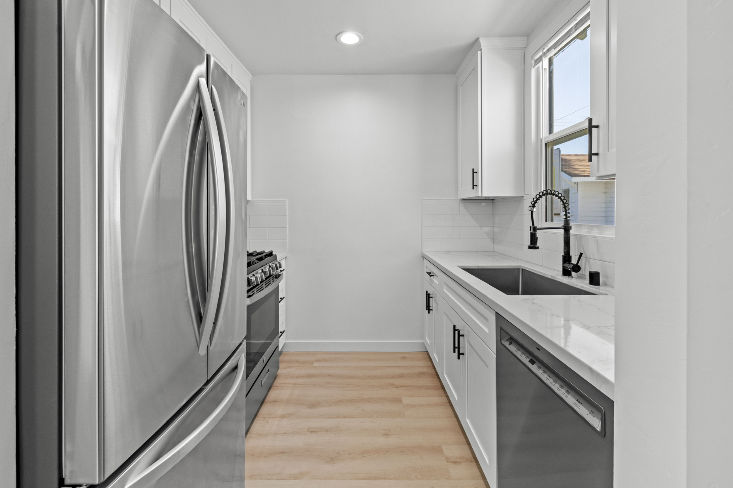 4626 32nd stwebsite Pictures (5).png