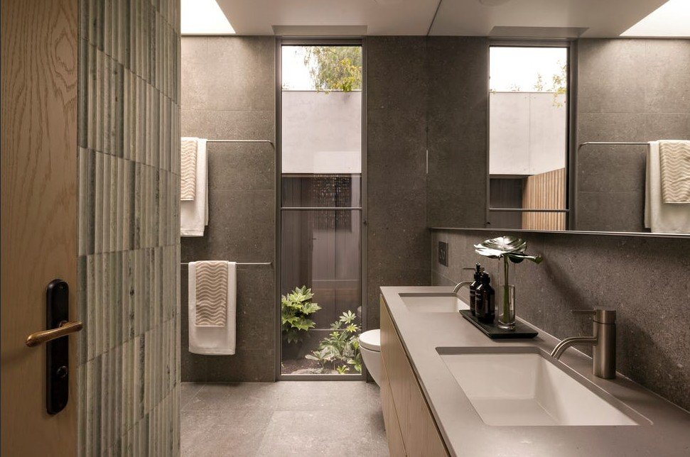 Hawthorn bathroom 1.jpg