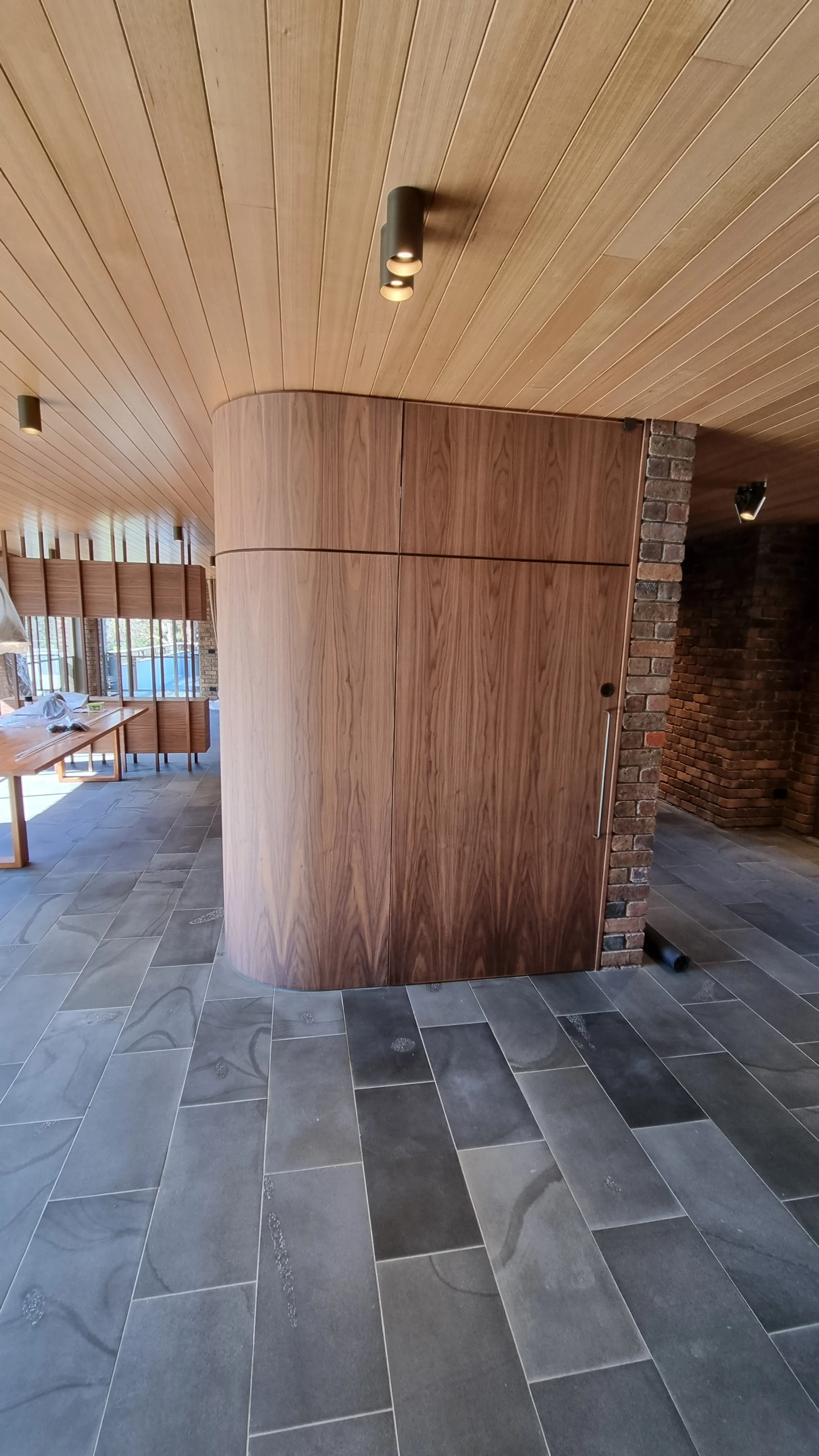 2022 Longstaff curved panelling 2 PB .jpg
