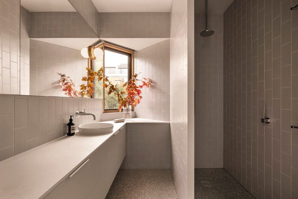 Hawthorn ensuite 1.jpg
