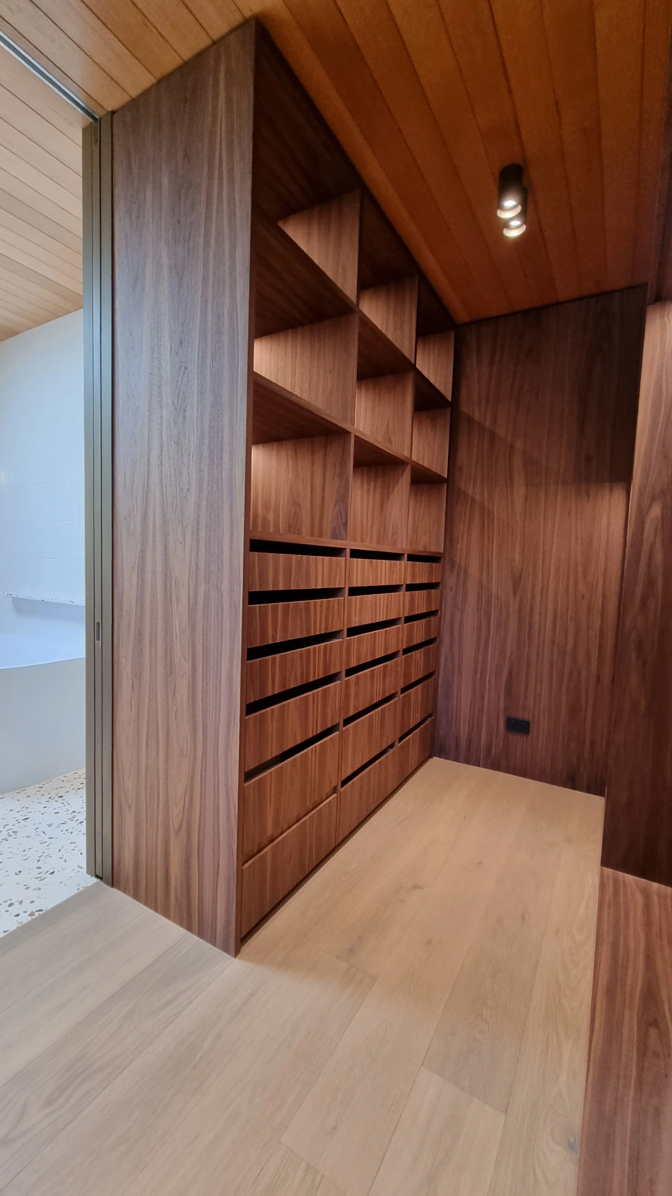 2022 Longstaff WIR 4 PB.jpg