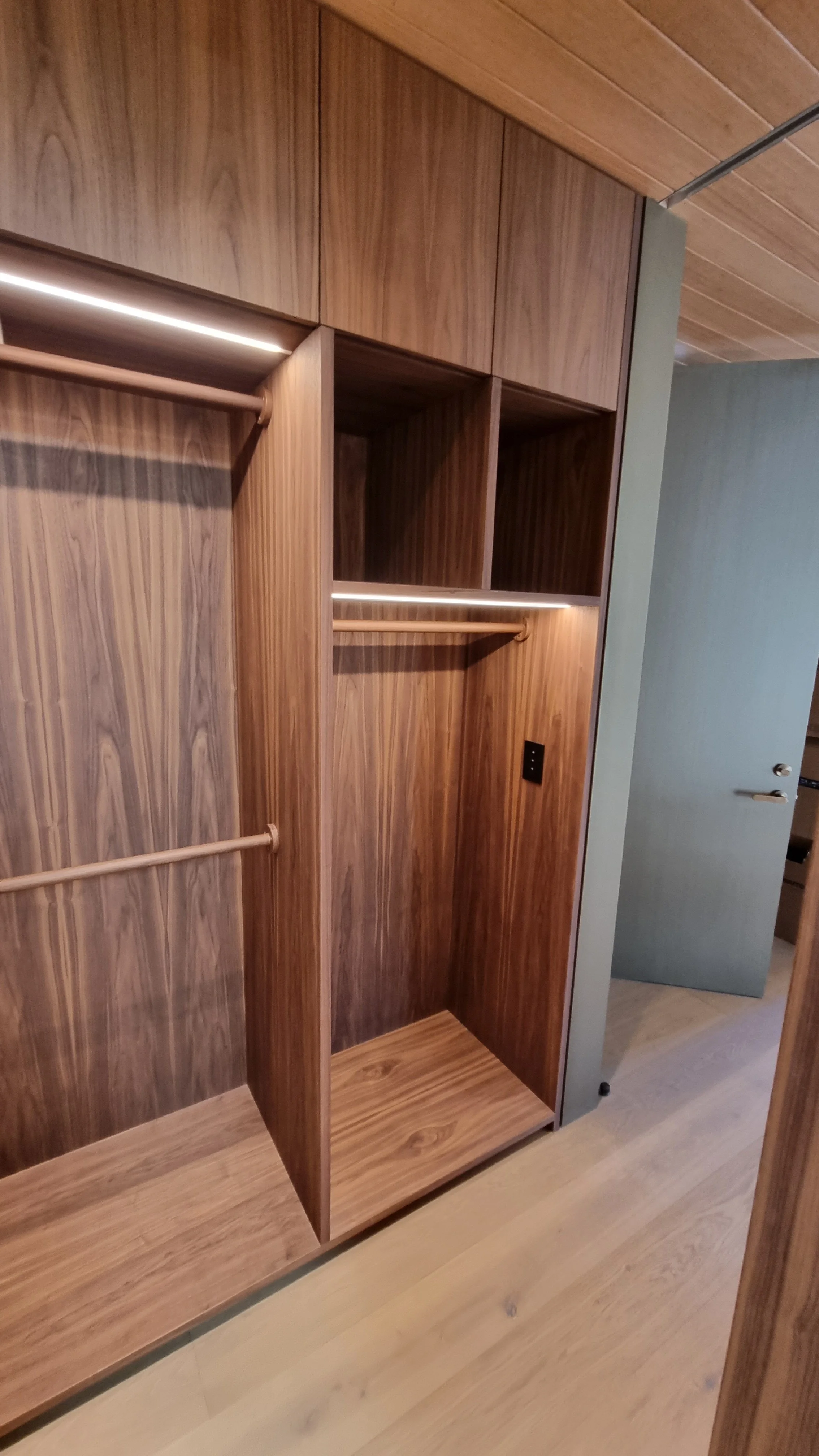 2022 Longstaff WIR 5 PB.jpg