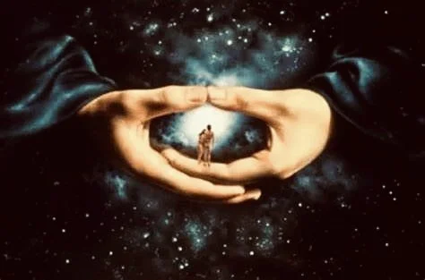 Grandeza Y Pequeñez Del Hombre