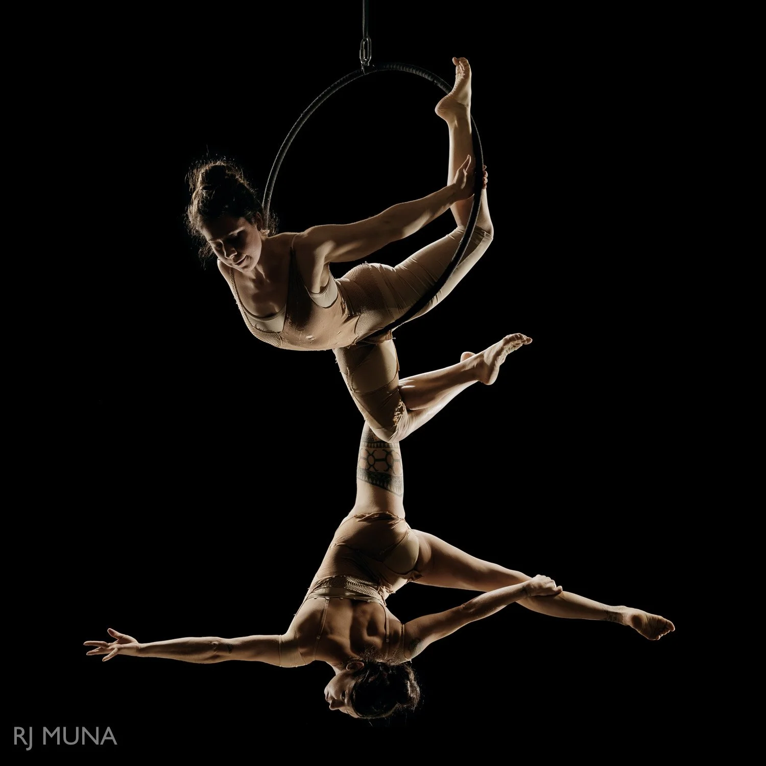 c+x knee hang rj.jpg