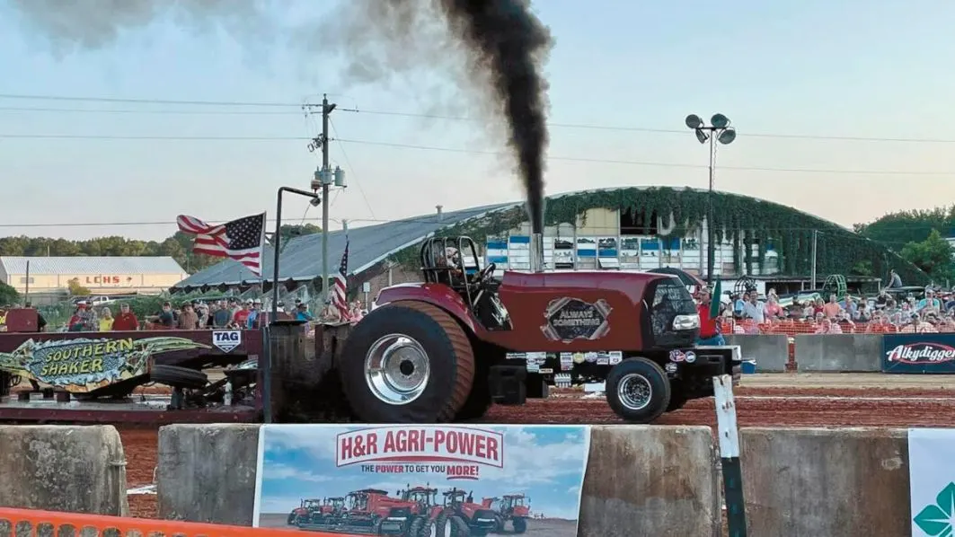 Roaring on the Fairgrounds - Tractor Pull 2025