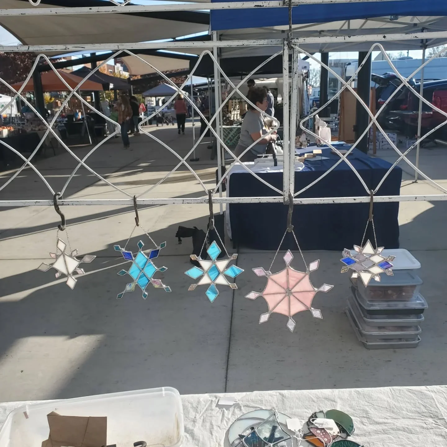 We have snowflakes this week, Glass and iron ones. 

#holidaygifts
#holidayseason 
#staindglass 
#Ironworks
#Glassworks 
#supportsmallbusiness 
#supportlocal 
#hickoryfarmersmarket 
#hickorync