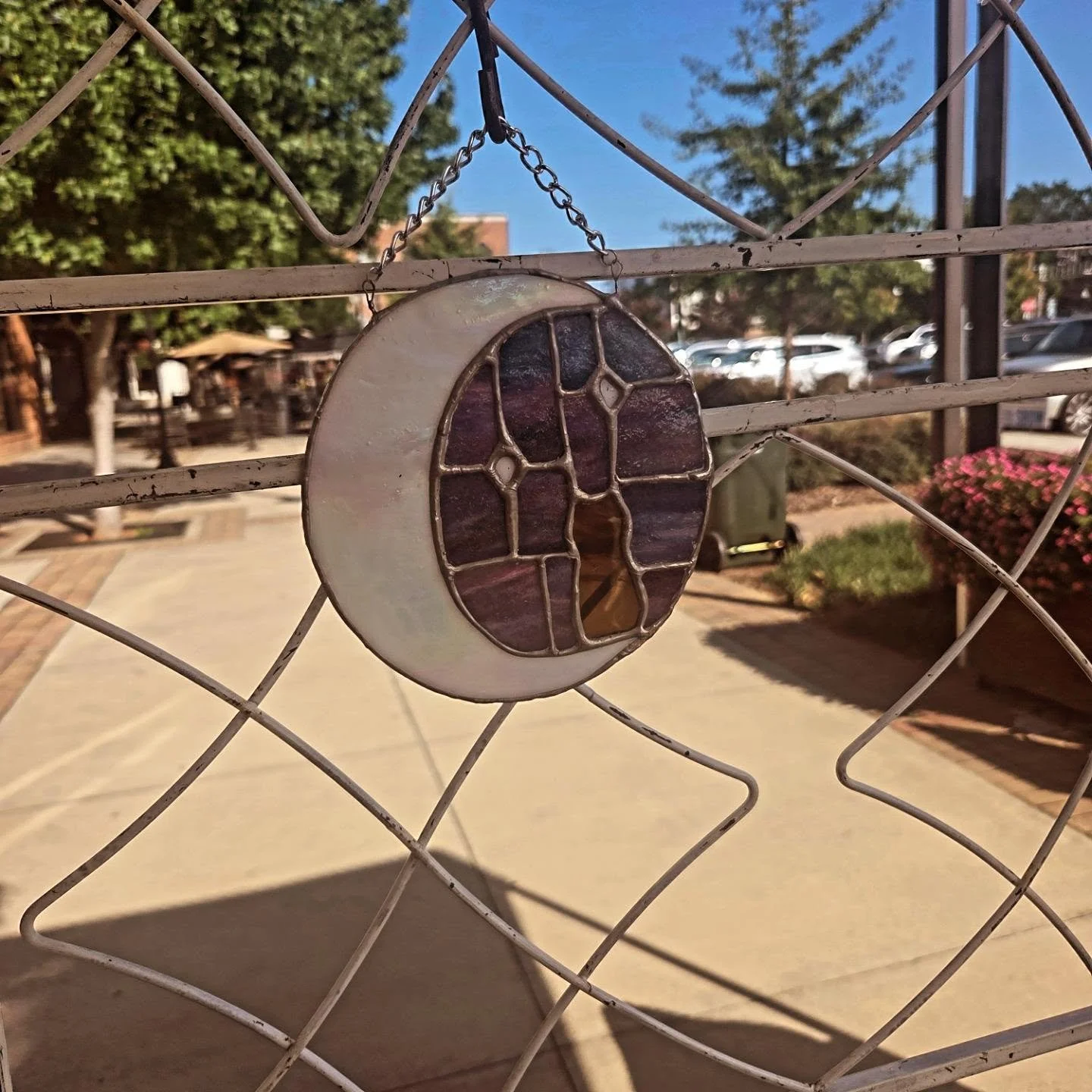 New things! We will be in downtown hickory for their art crawl from 5pm-8pm. Right across from @thenaturalolive they will be open late for the art crawl so make sure you stop in and see them too.

#glassartist 
#Blacksmith 
#hickorync 
#supportartist