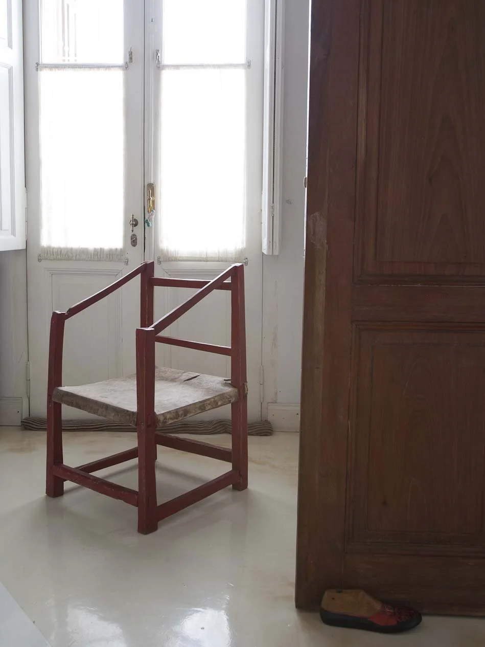 Gonzalo G.'s home                visual artist
