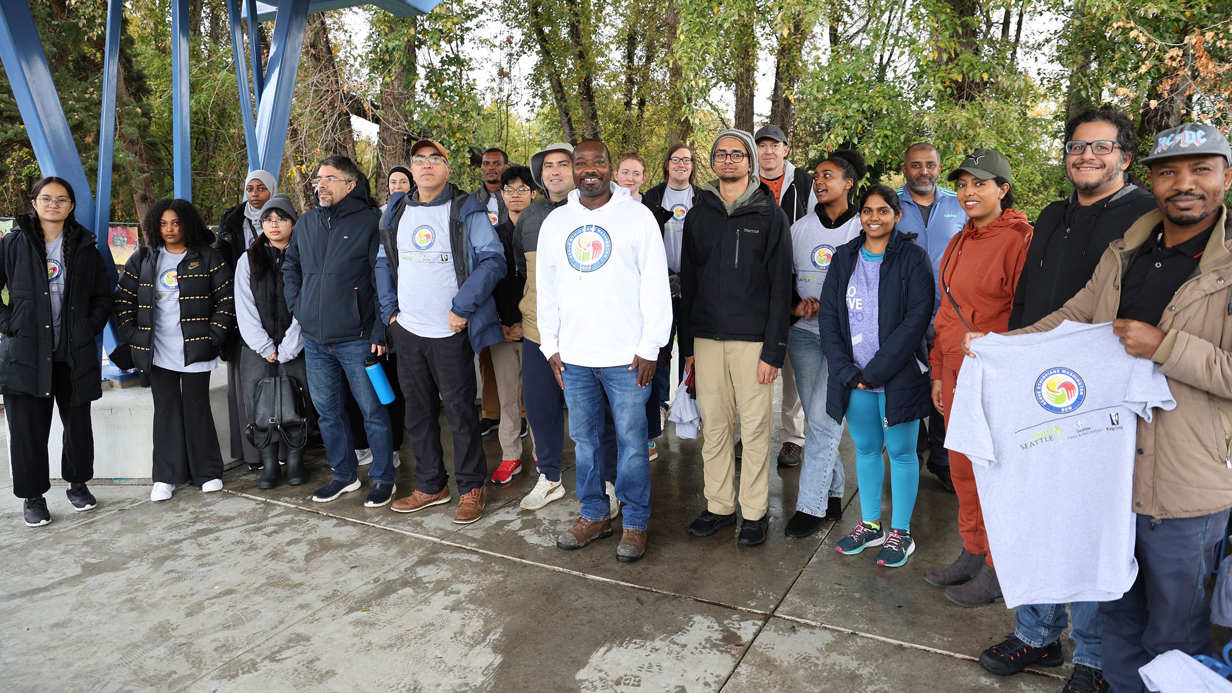 Serve Ethiopians Washington Volunteers pariticipating in environmental stewardship program