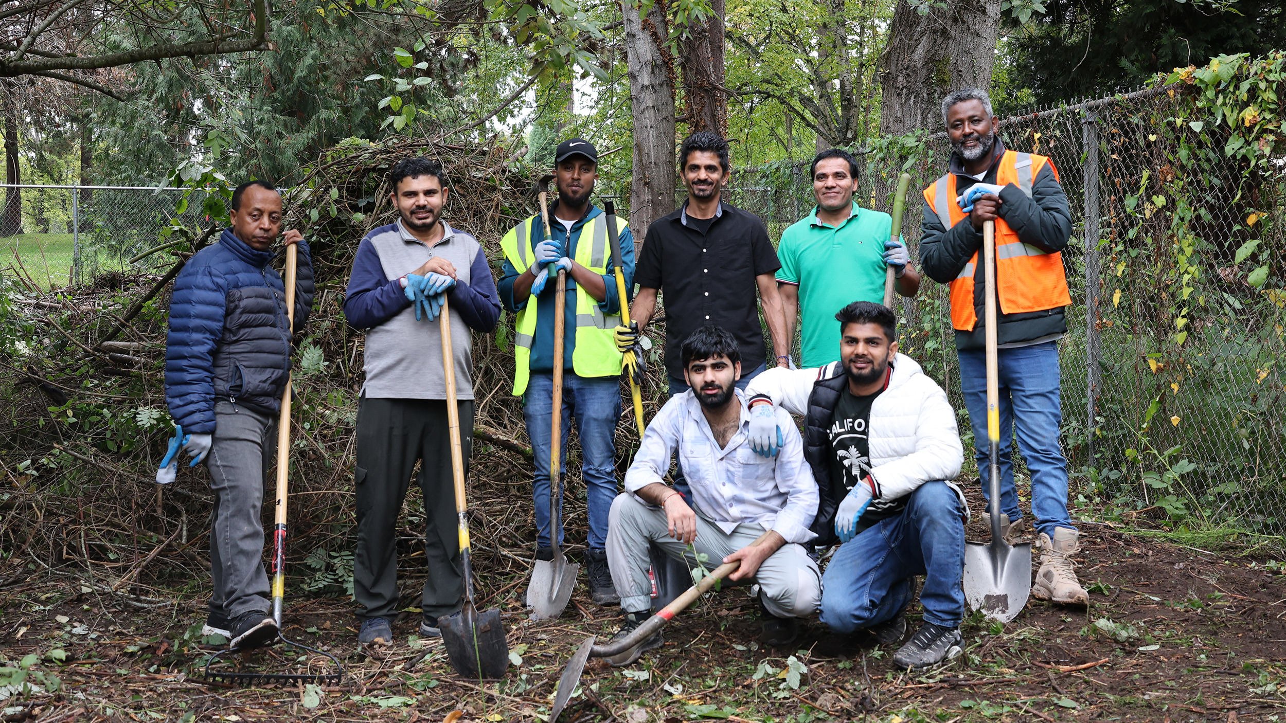 Serve Ethiopians Washington Volunteers pariticipating in environmental stewardship program