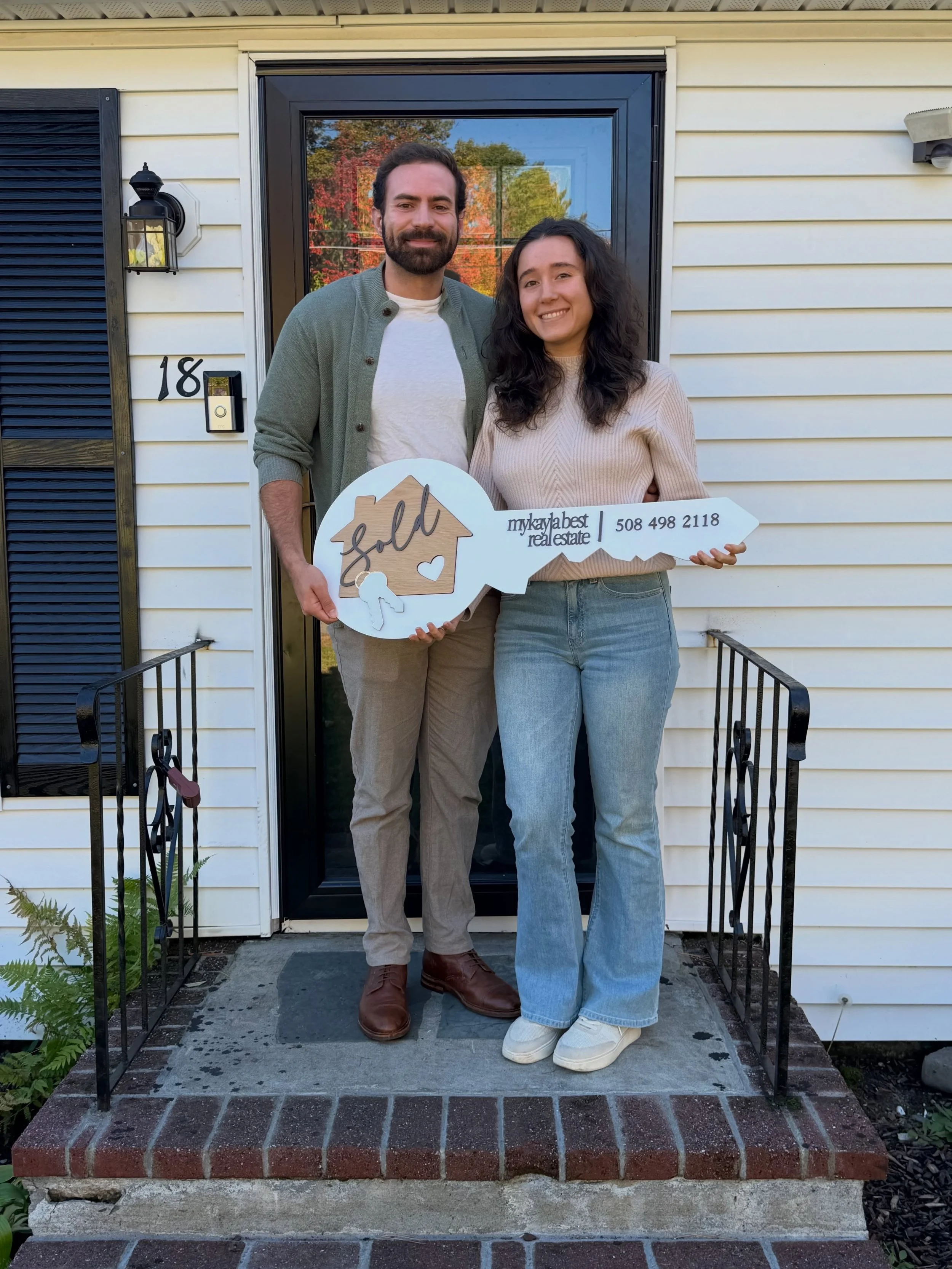 Almost one year ago to the day, on Halloween, I met Danielle &amp; Kyle for the very first time! 🥹

As first-time homebuyers, they were excited to find a place to call their own, but I don&rsquo;t think any of us could have imagined the journey that