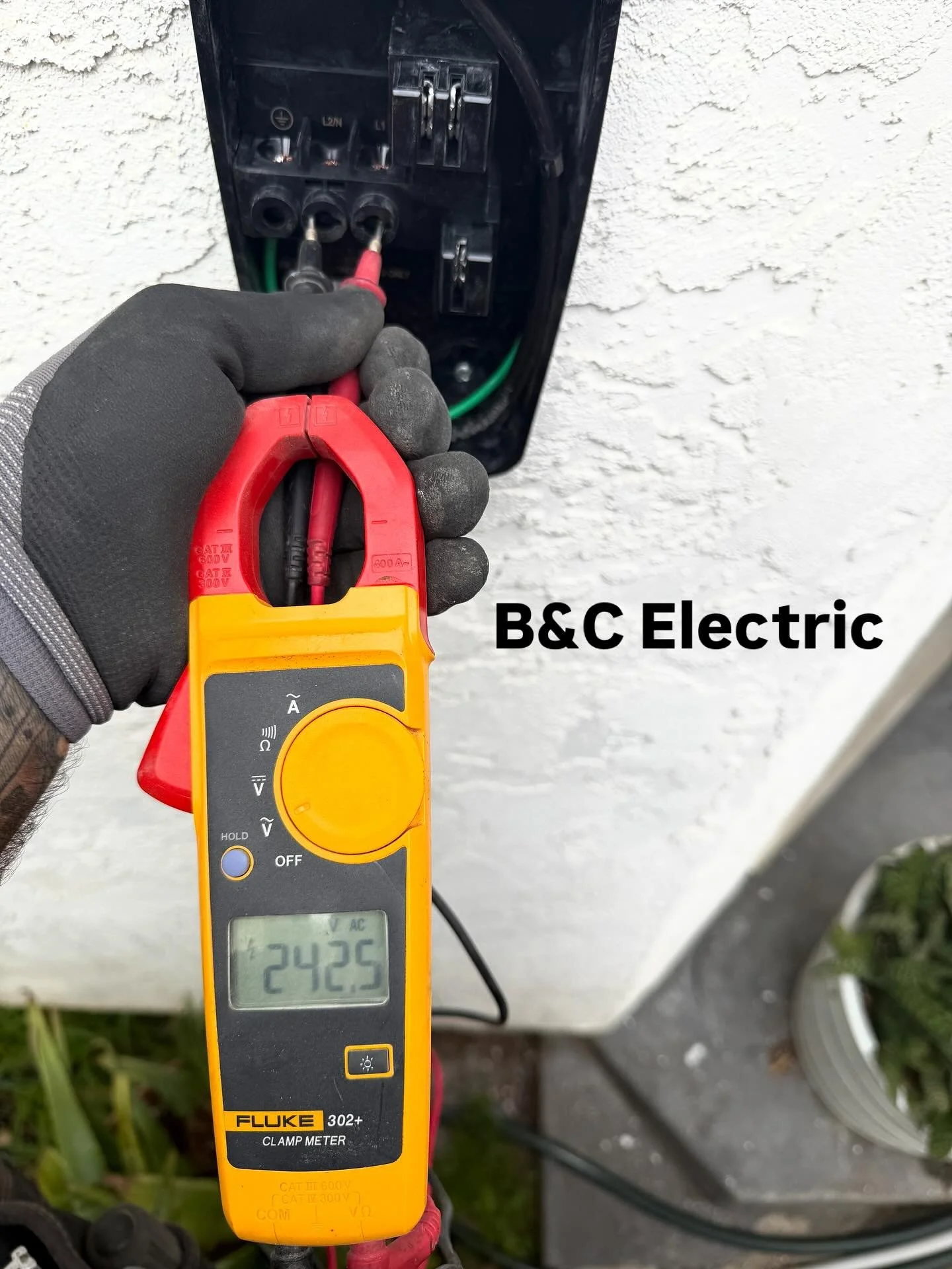 Tesla Level Two Wall Connector #encinitas #oceanside #evcharging⚡️ #evcharging #tesla #universal #sparkyourselves #sparky #freeestimates