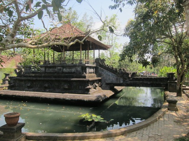2012-09-21 01.36.10.jpg