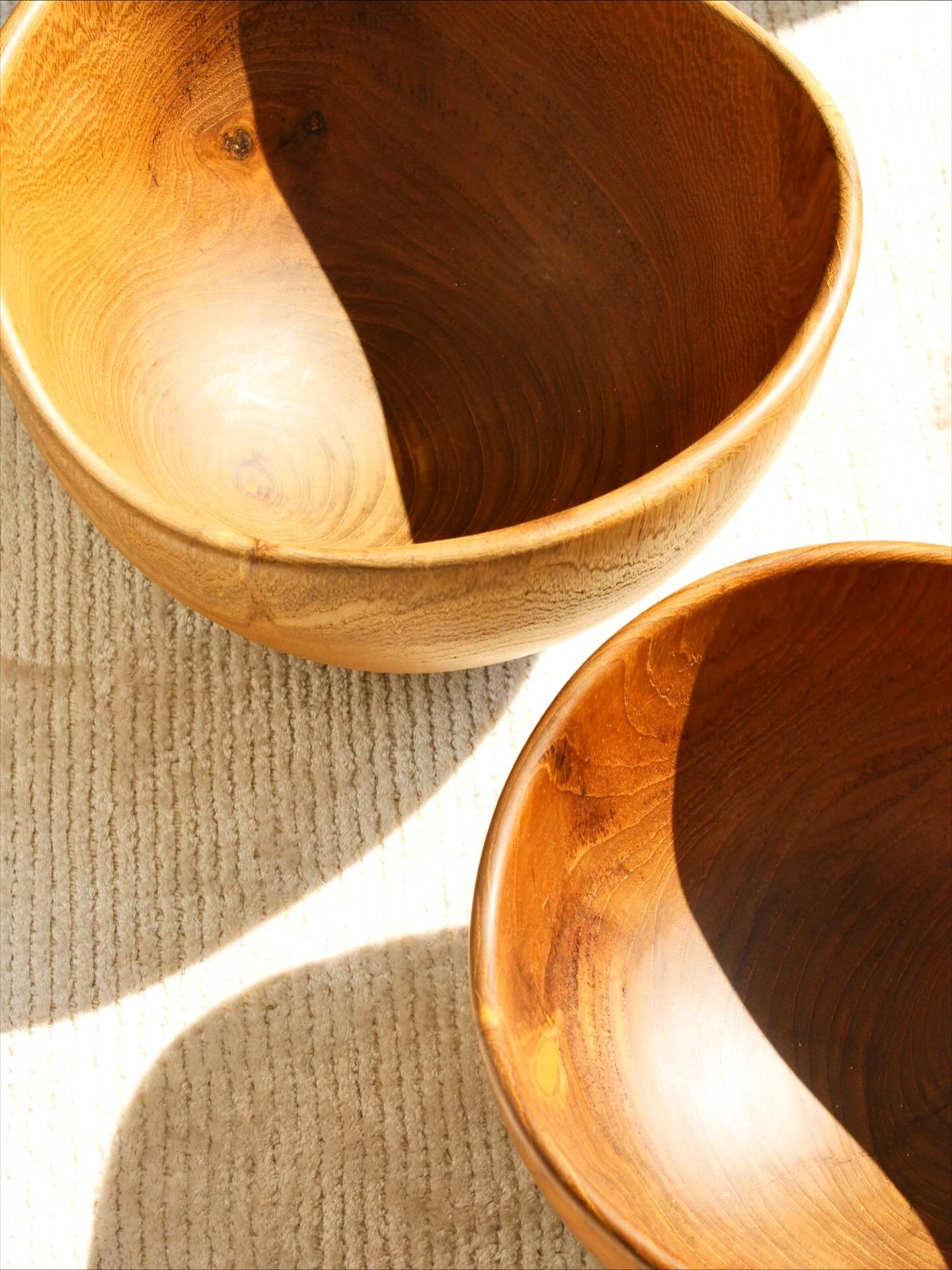 Happy Halloween 🎃 

Loving Bahari lately for elevating every occasion&mdash;from festive Halloween parties to elegant Thanksgiving dinners.