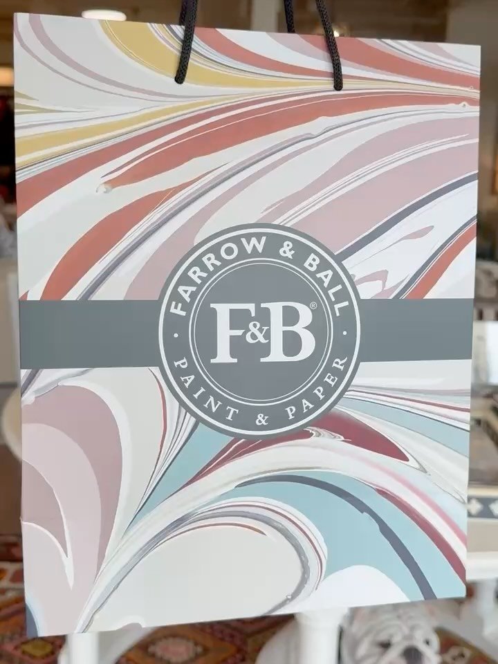 Love Farrow &amp; Ball? We mix it in-store&mdash;paint ready in under 5 minutes! Pick up samples and test before you decide.

P.S. Hague Blue is one of our favorites! 😍