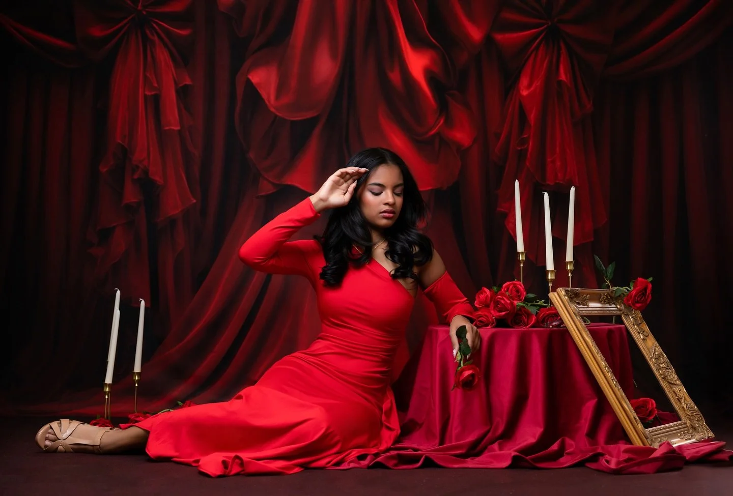 🌹 Celebrate Yourself the Right Way 🎉
Adult birthdays. Quincea&ntilde;eras. Milestones worth remembering.
One beautifully styled background that transforms for every season &amp; occasion.
High demand. Limited spots. Secure your session now.