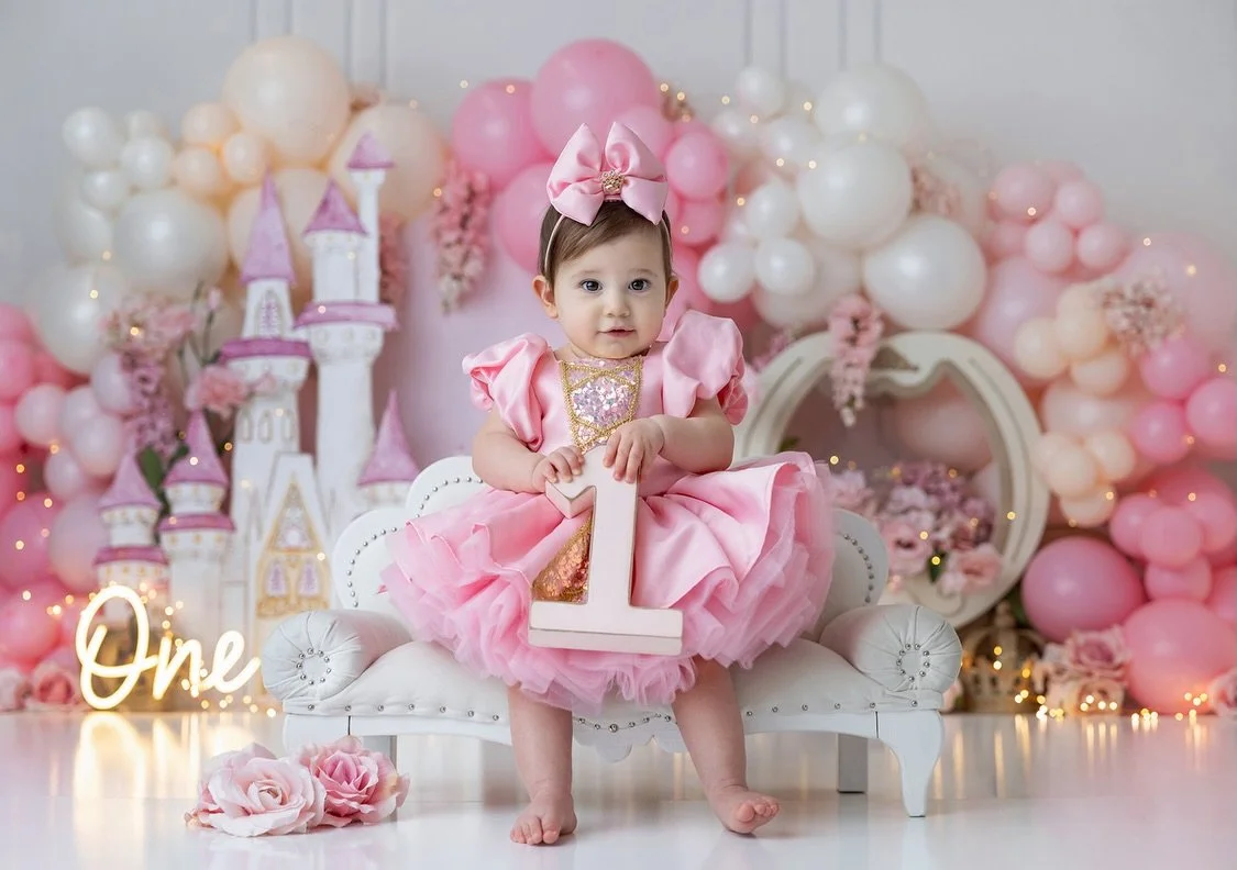 Every tiny detail came together to create a dreamy fairytale moment fit for royalty 👑💗

Our customized Cake Smash sessions are designed with love, elegance, and your baby&rsquo;s personality in mind. Limited availability for 2026 dates ✨

DM us for