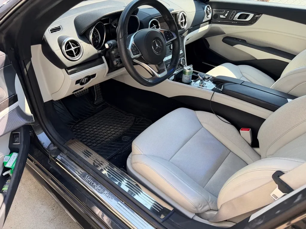 Mercedes-Benz interior featured with the Dash Mobile Detailing Standard Detail package.