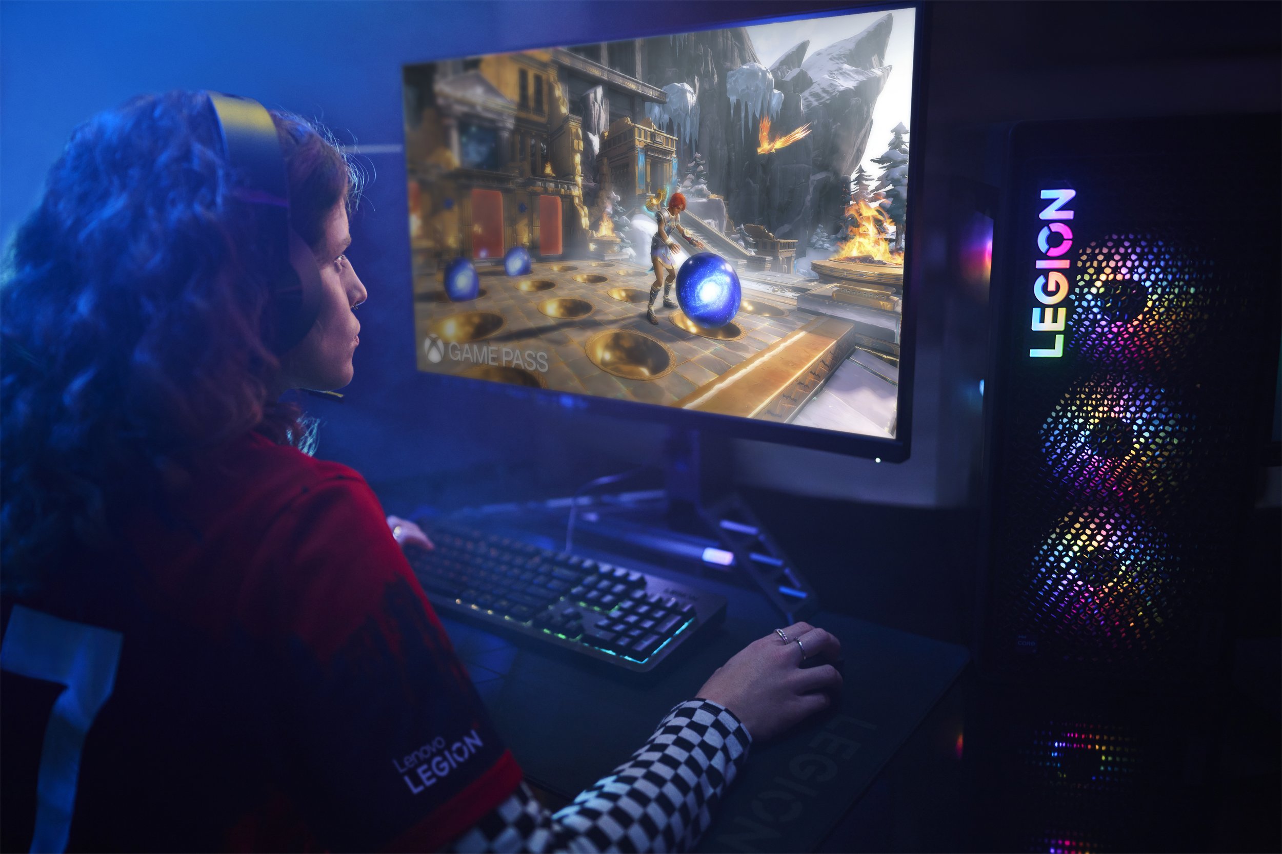 02_Lifestyle Still_ESports_Legion Tower 7i.jpg