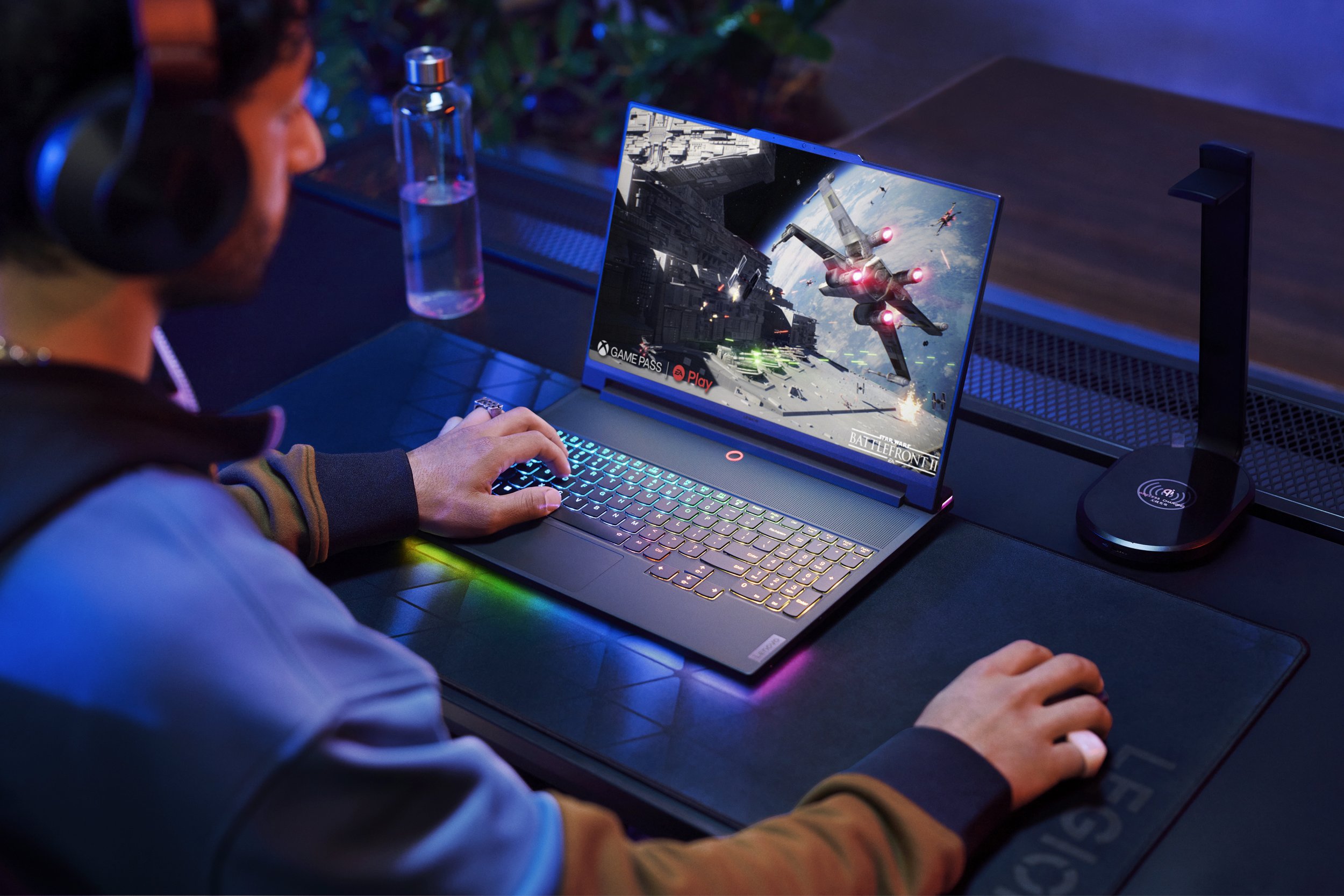 15_Lifestyle Still_Streamer_Legion 9i.jpg