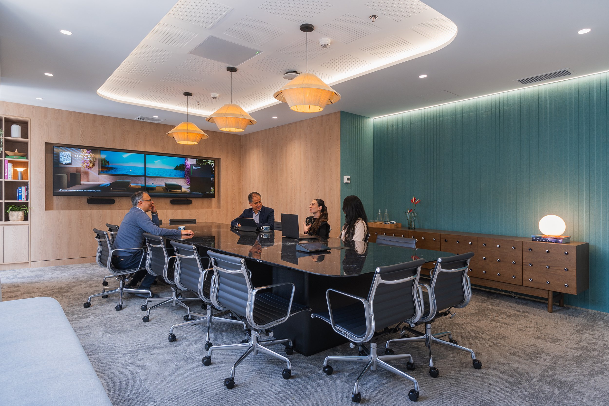 oficina-gensler-sala-juntas-a.jpg