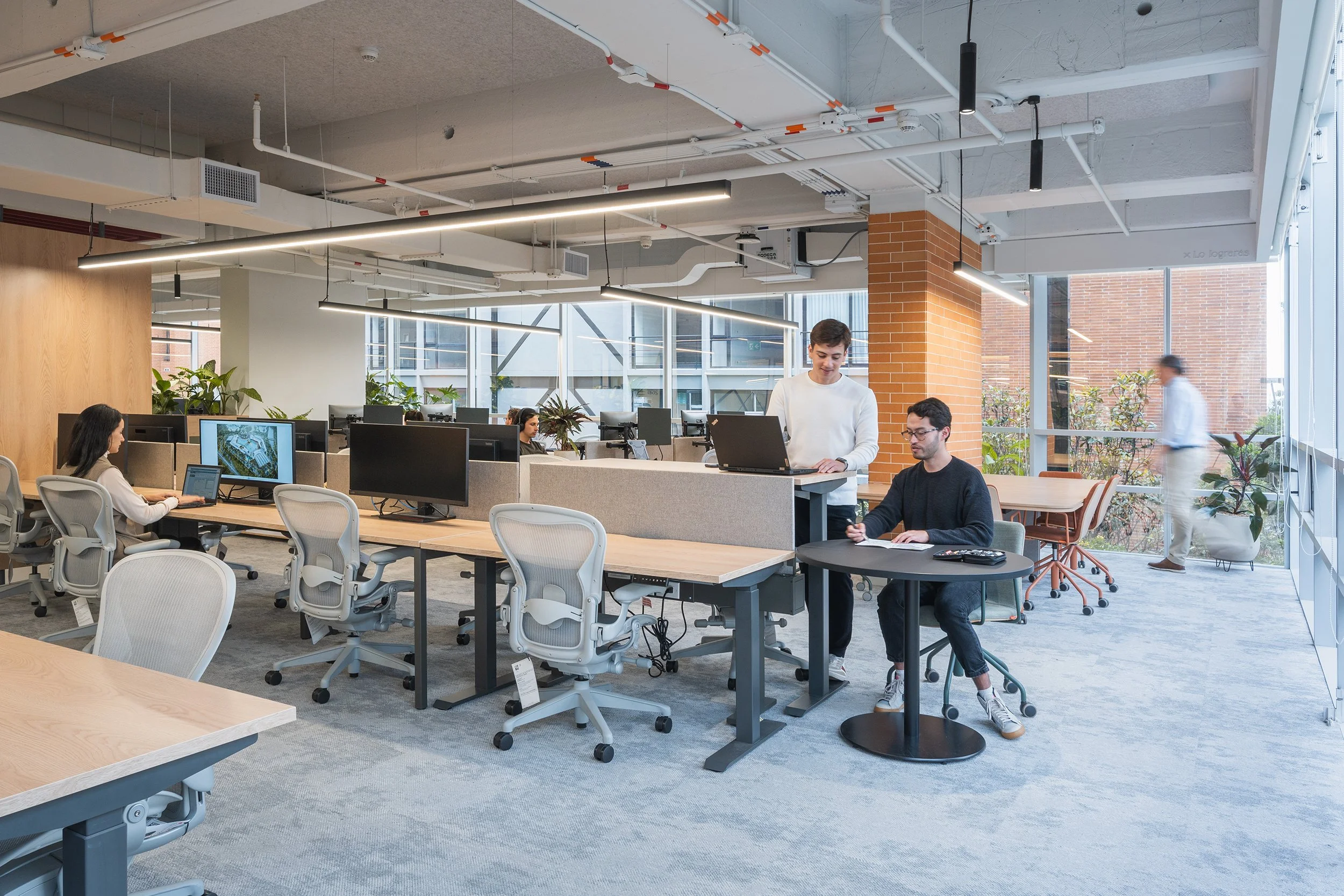 oficina-gensler-puestos-trabajo.jpg