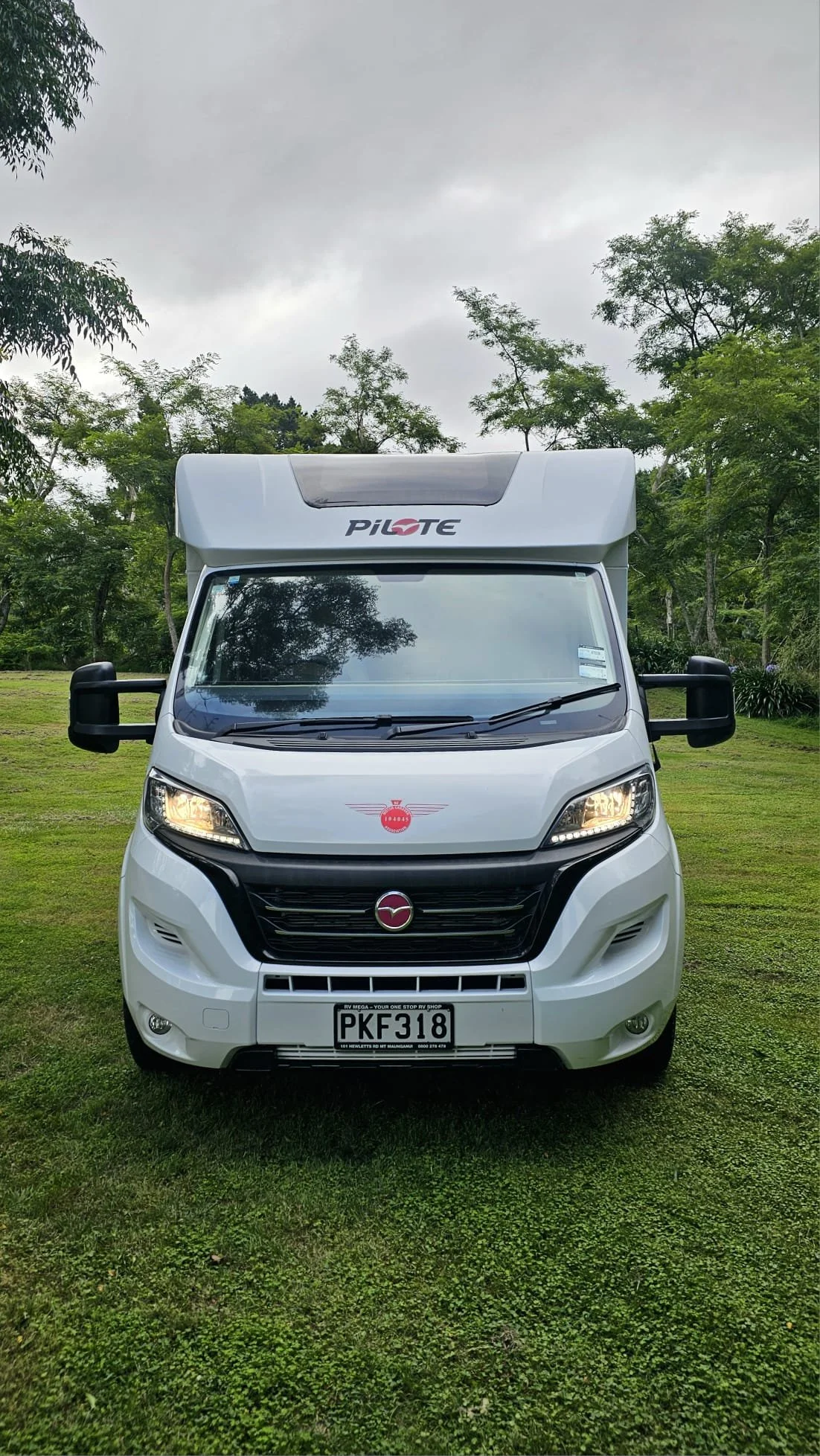 2022 Pilote P740FC – Luxury European 4 Berth Motorhome – Only 13,625km