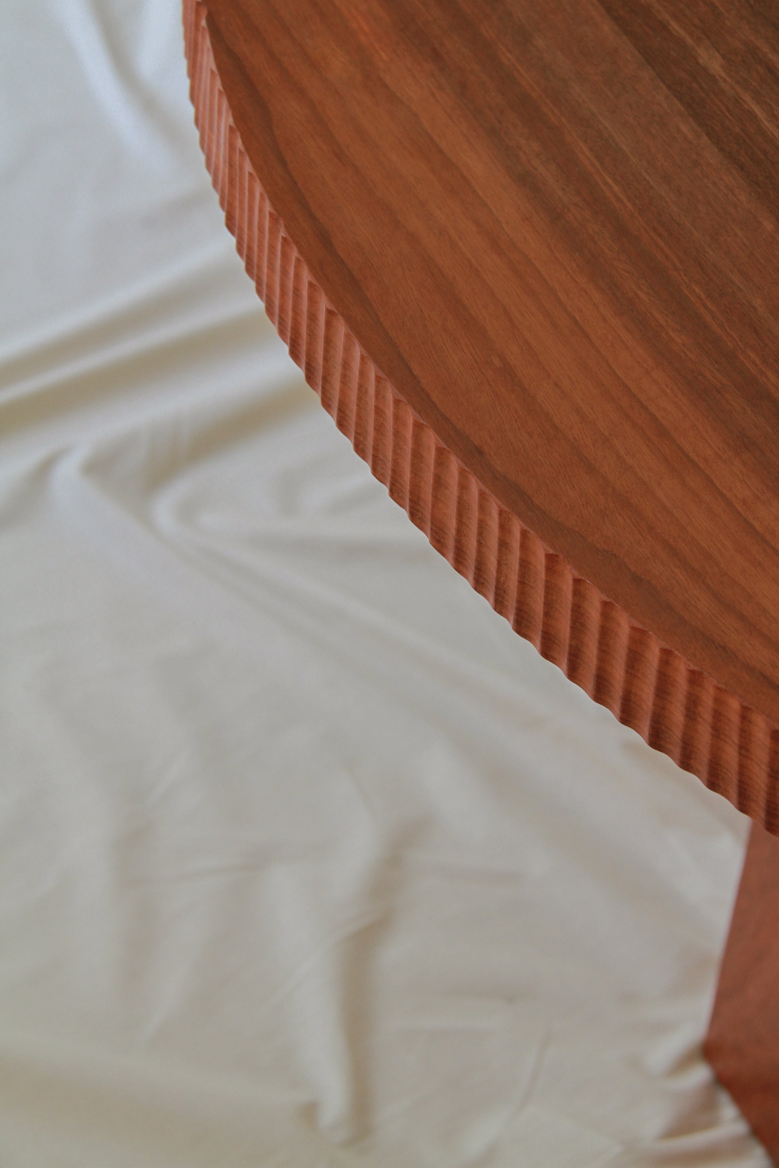Rippled Edge Dining Table-4.jpg