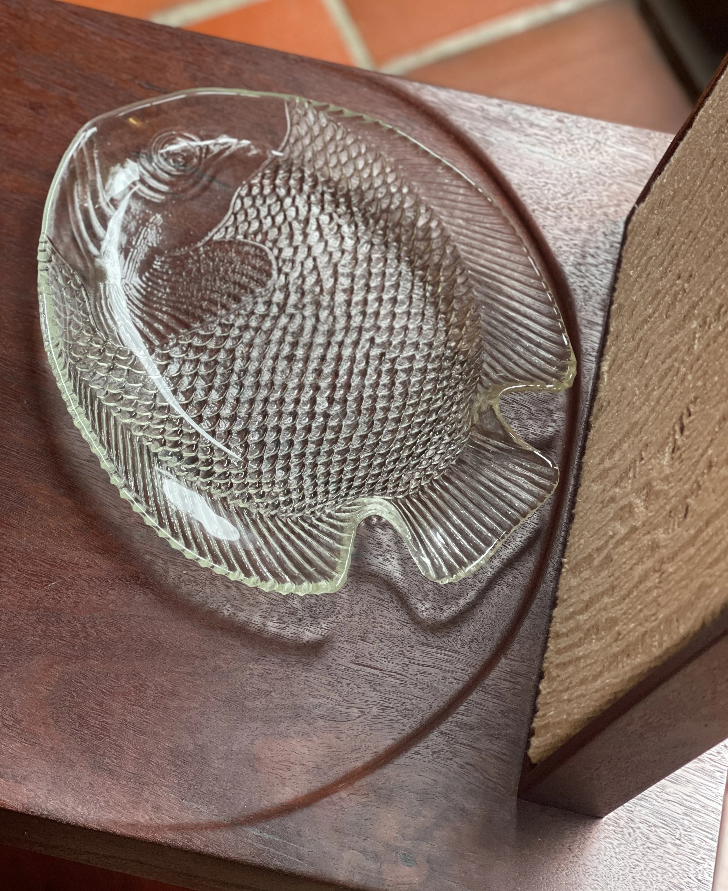 glass fish platter