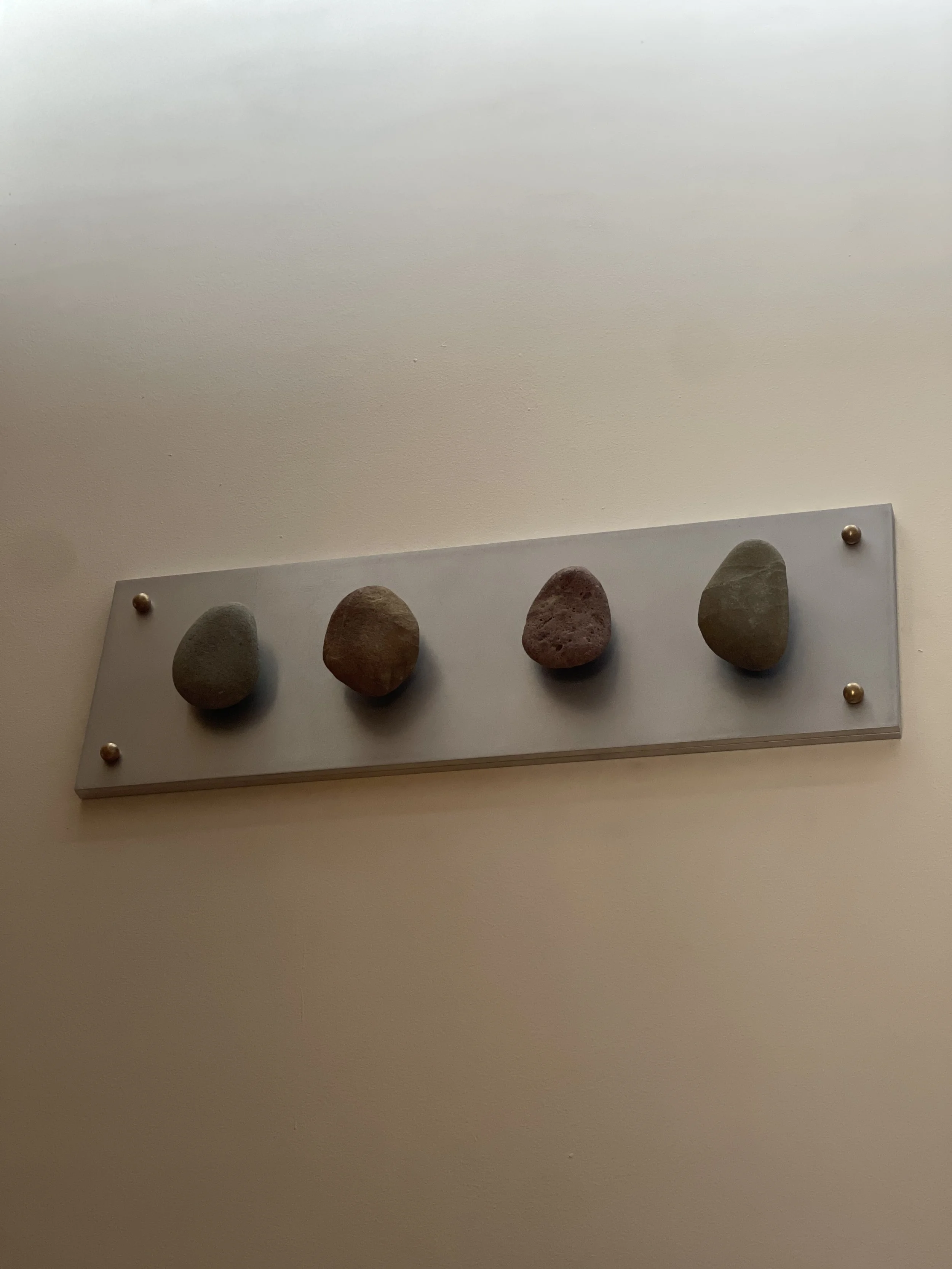 coat rack (stoned)