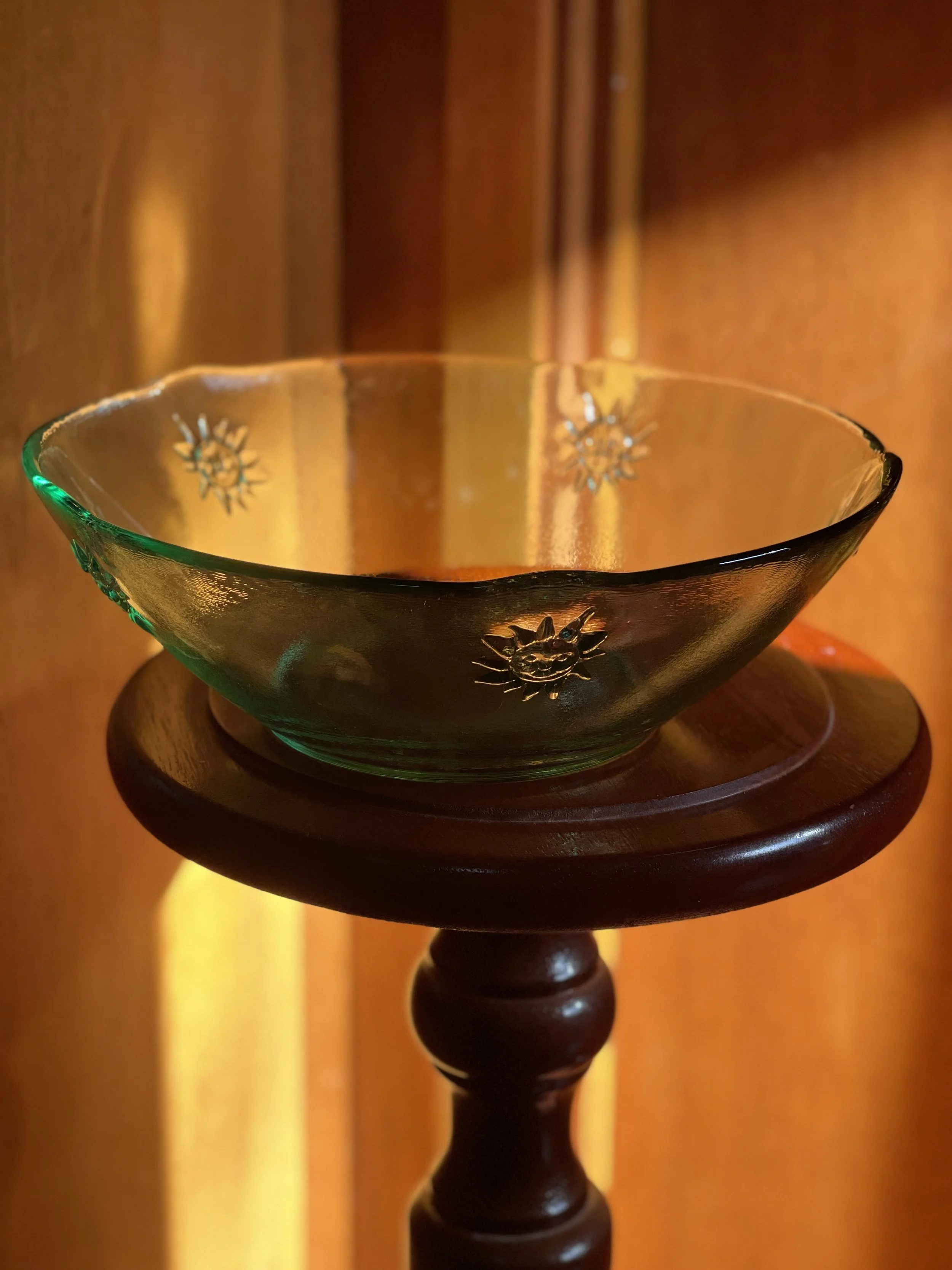 glass sun serving bowl