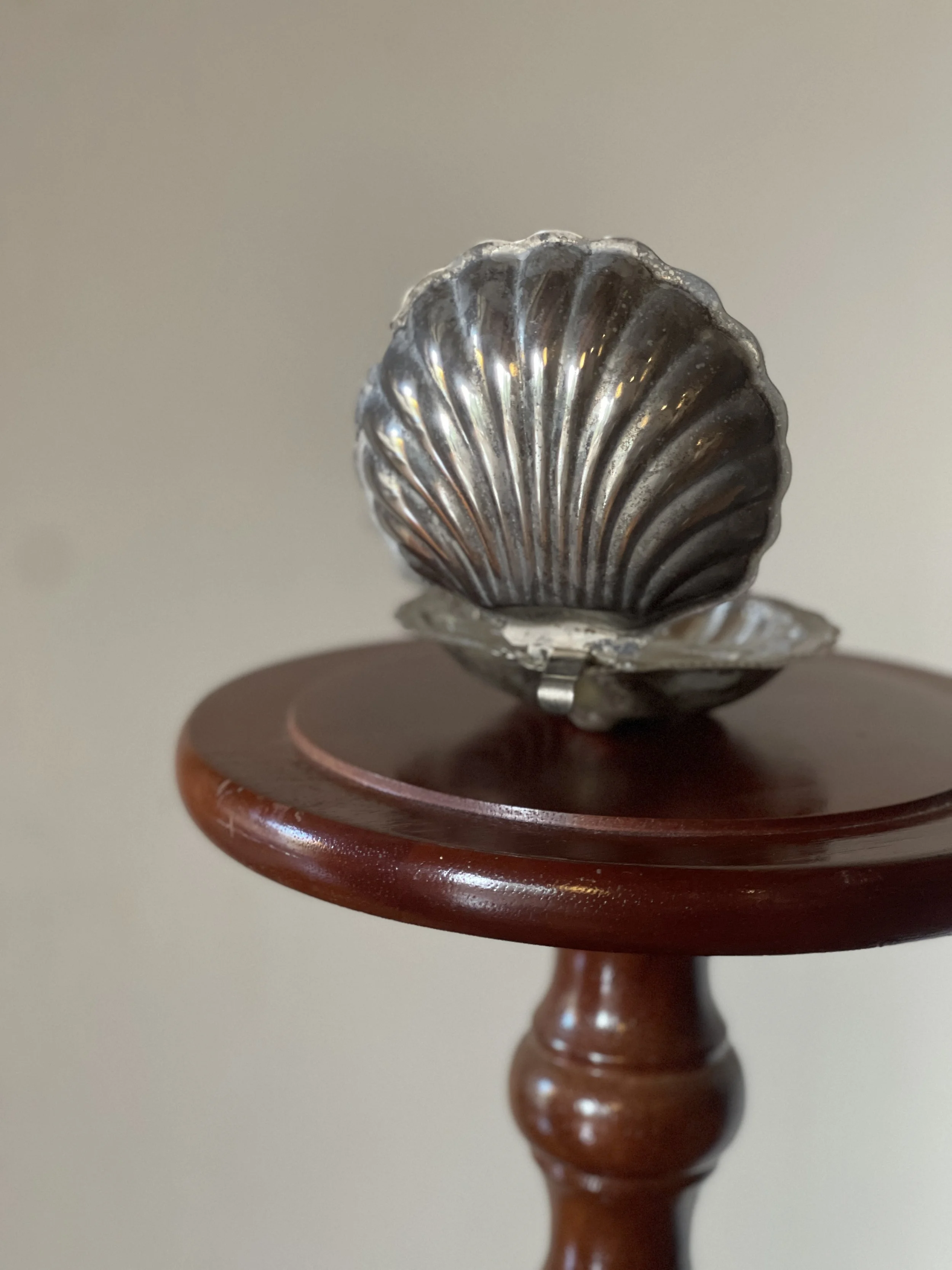 silver-plated shell butter / caviar dish